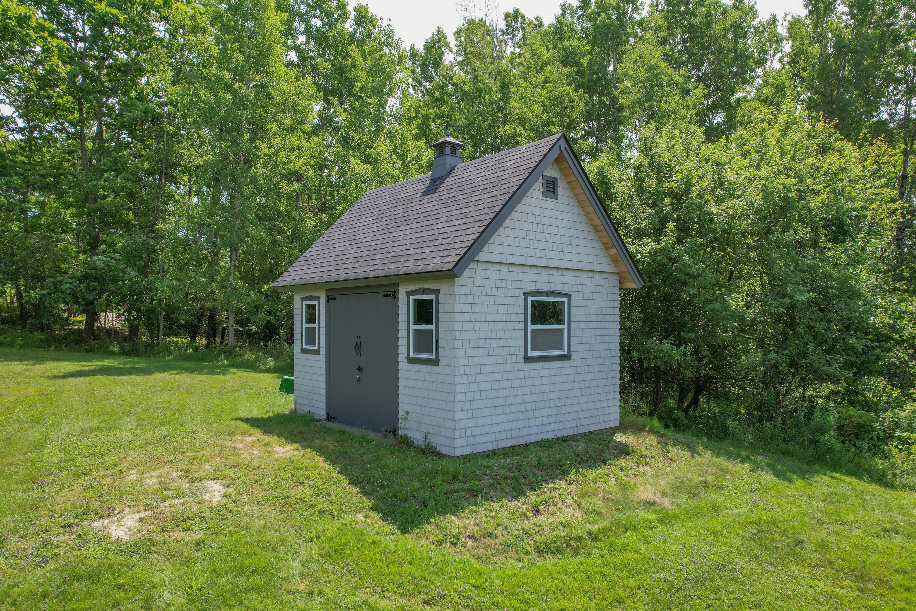 561 Bayside Road Property Photo 24
