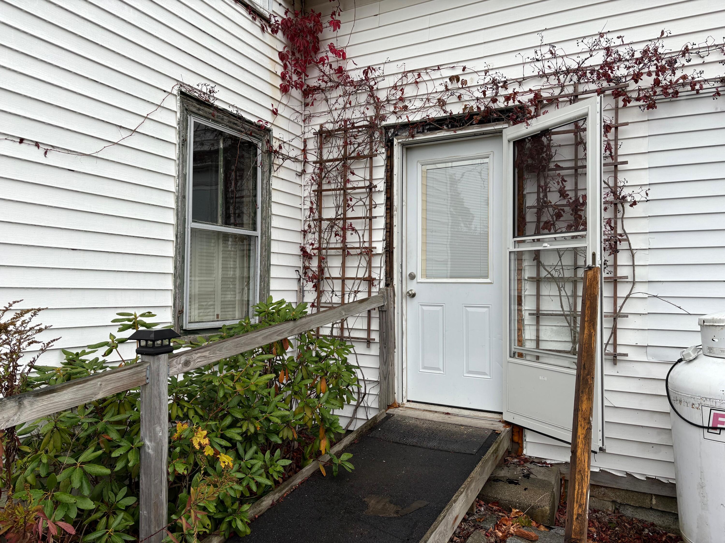 360 Cushing Road Property Photo 5