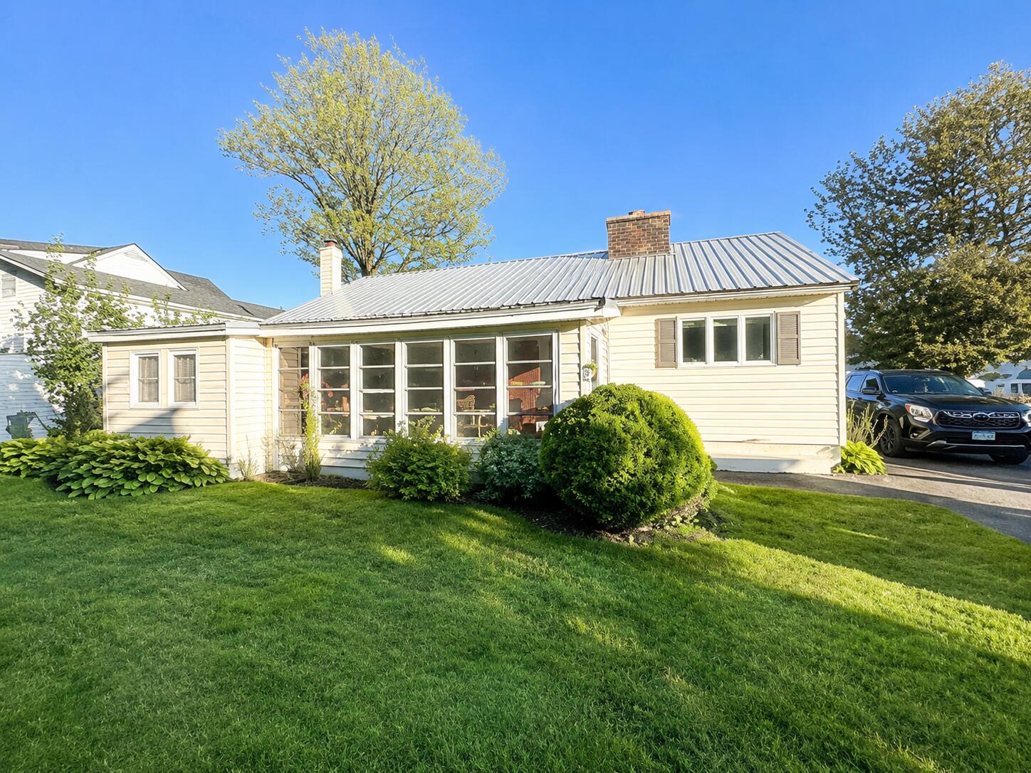 73 Forest Avenue Property Photo 3