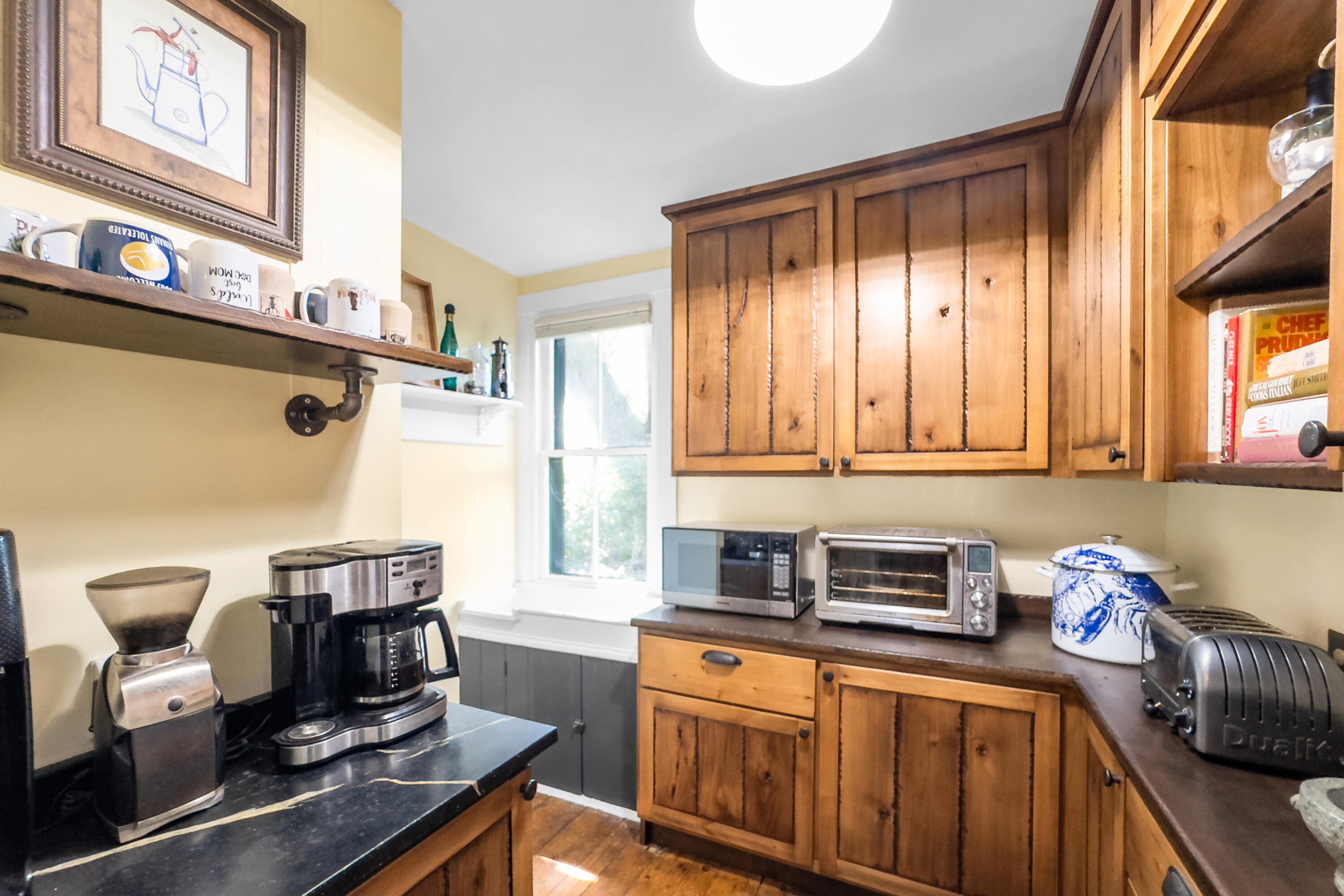 935 Dutch Neck Property Photo 13