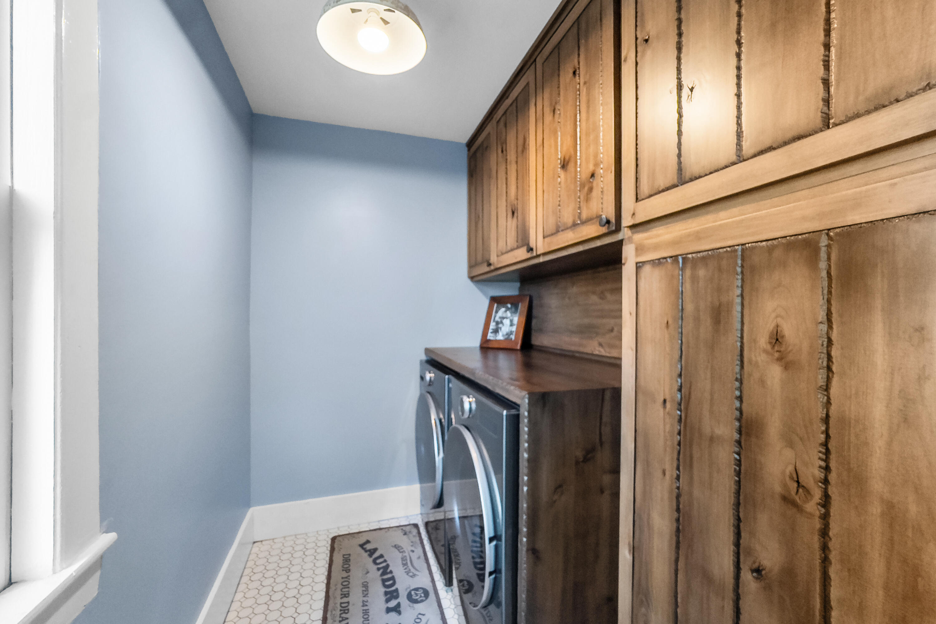 935 Dutch Neck Property Photo 16