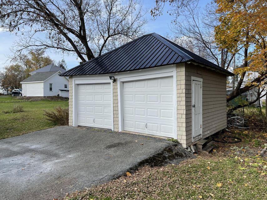 9 School Street Property Photo 10