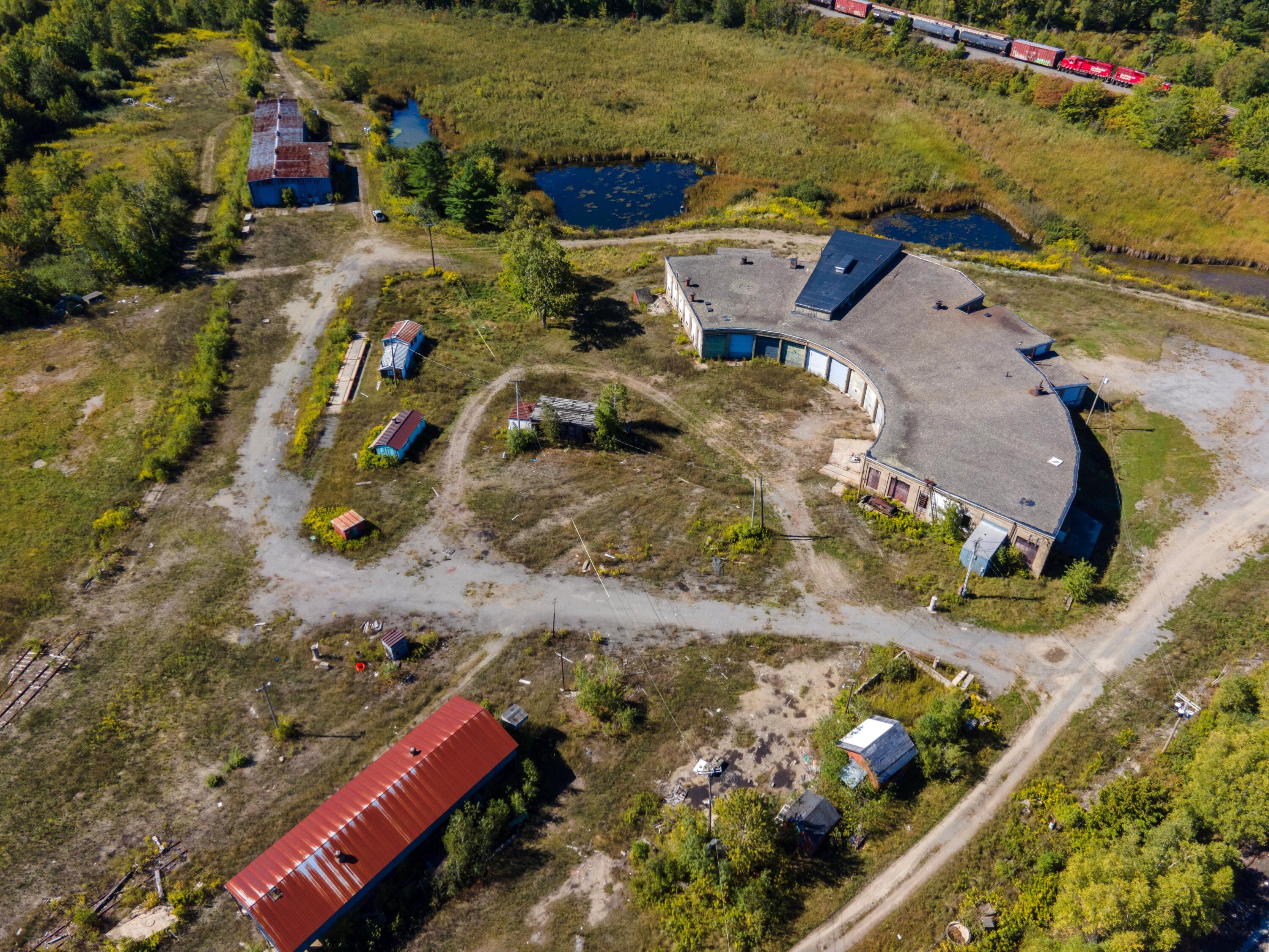 90 Diesel Shop Road Property Photo 2