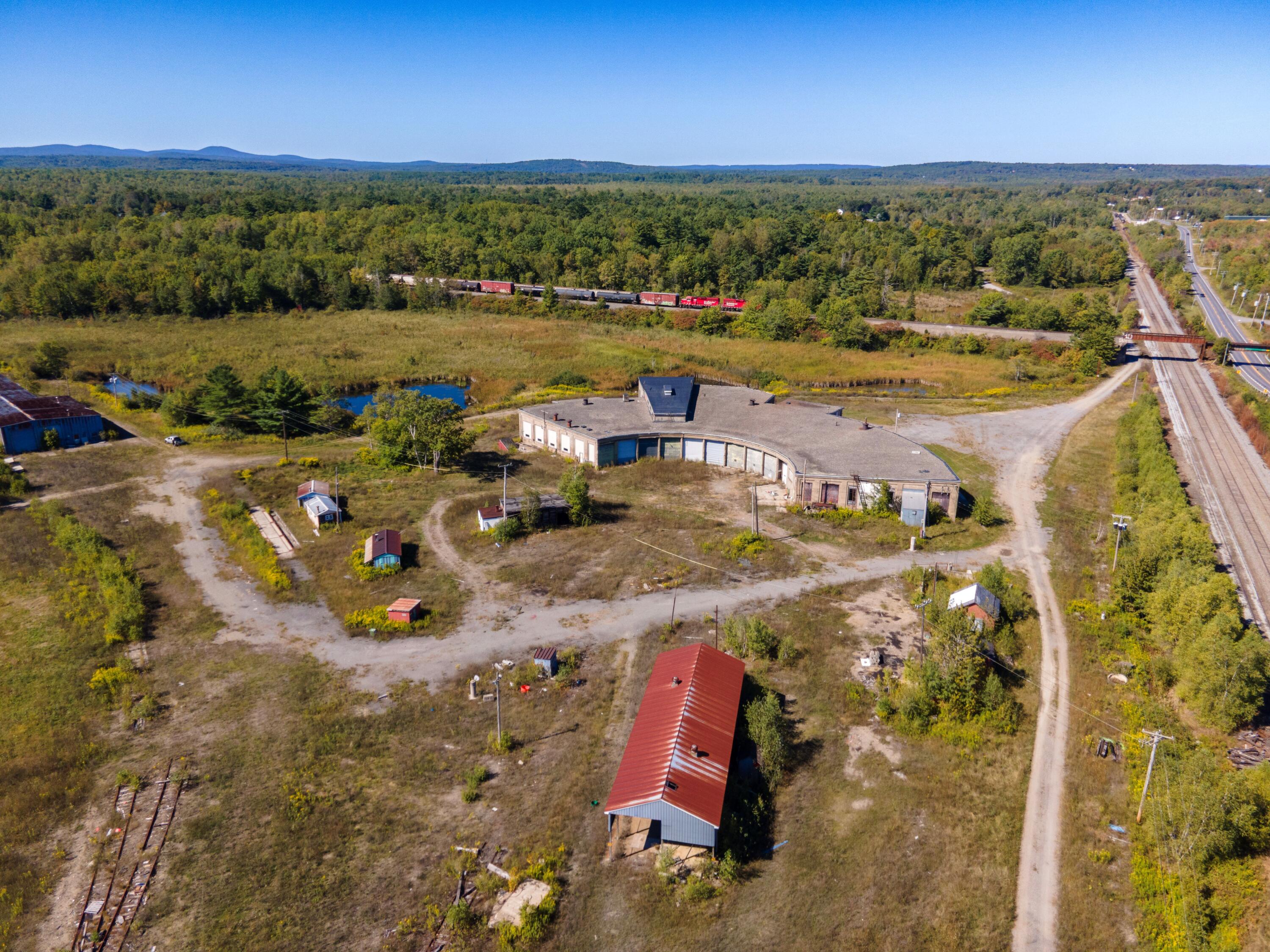 90 Diesel Shop Road Property Photo 3