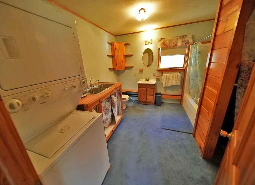 2053 Forest City Road Property Photo 31