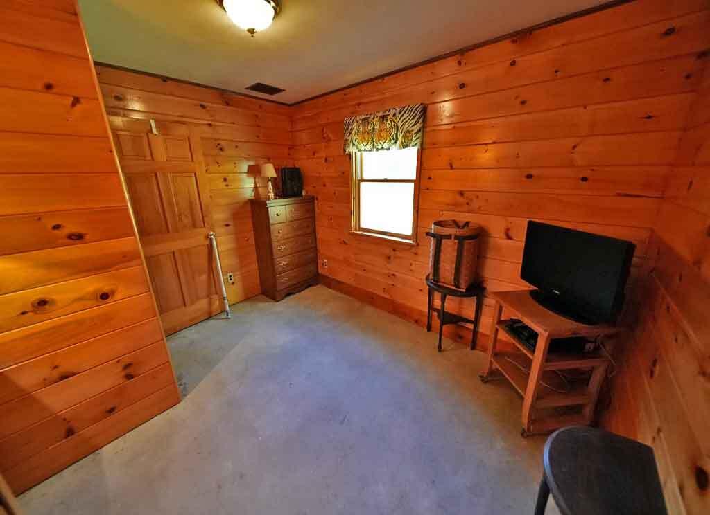 2053 Forest City Road Property Photo 35
