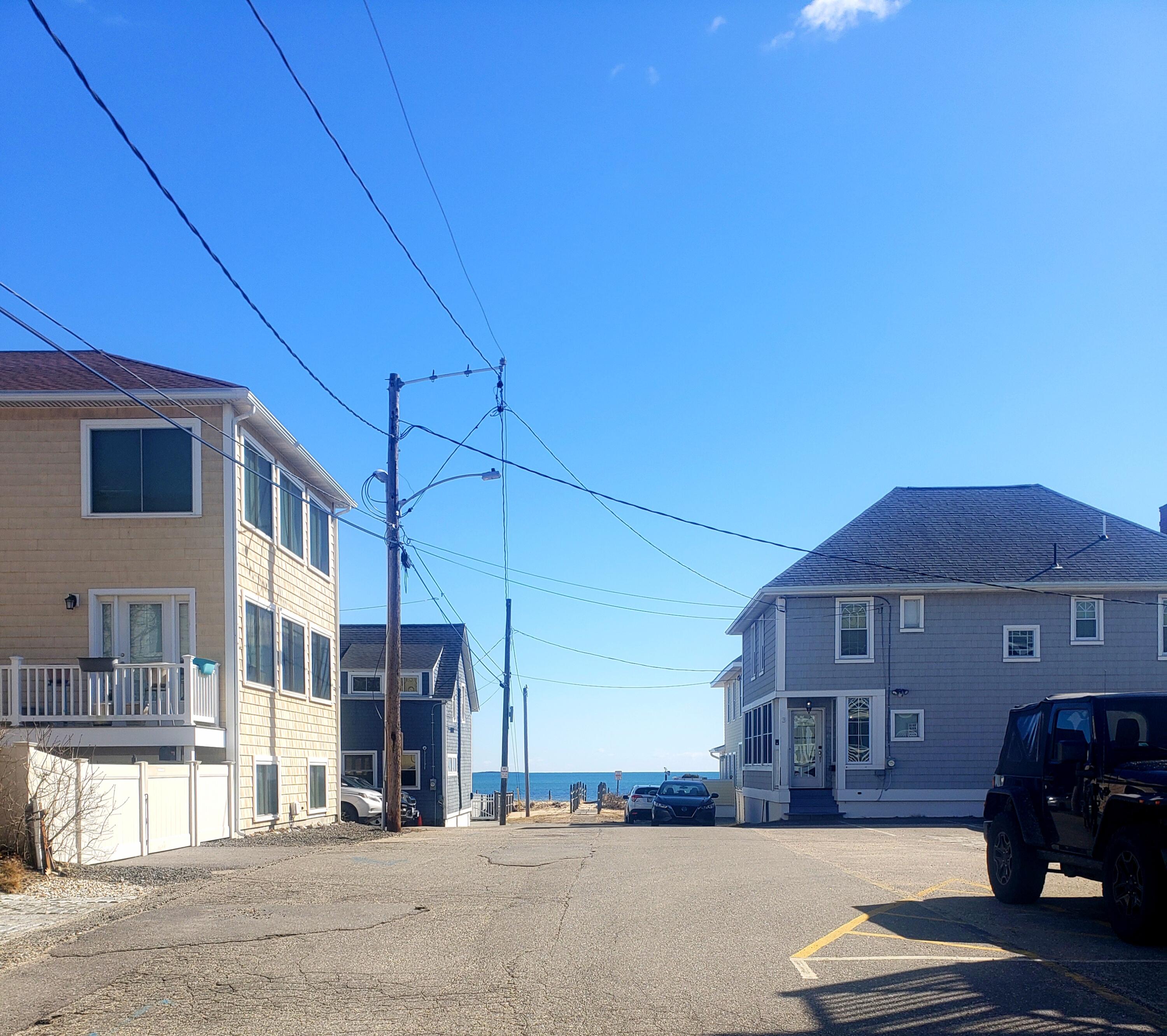 57 E Grand Avenue Property Photo 13