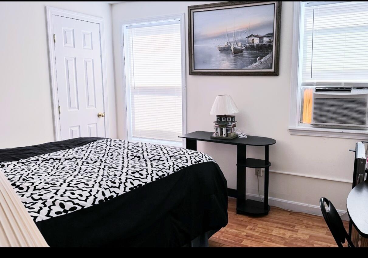 57 E Grand Avenue Property Photo 38