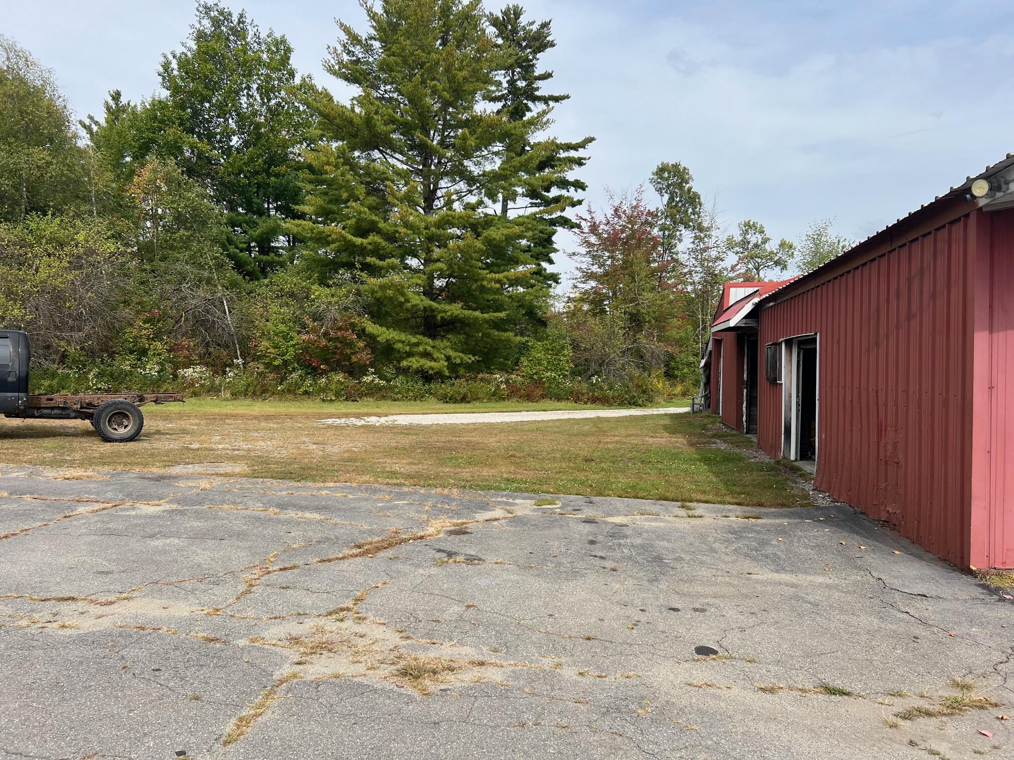 688 White School House Road Property Photo 10