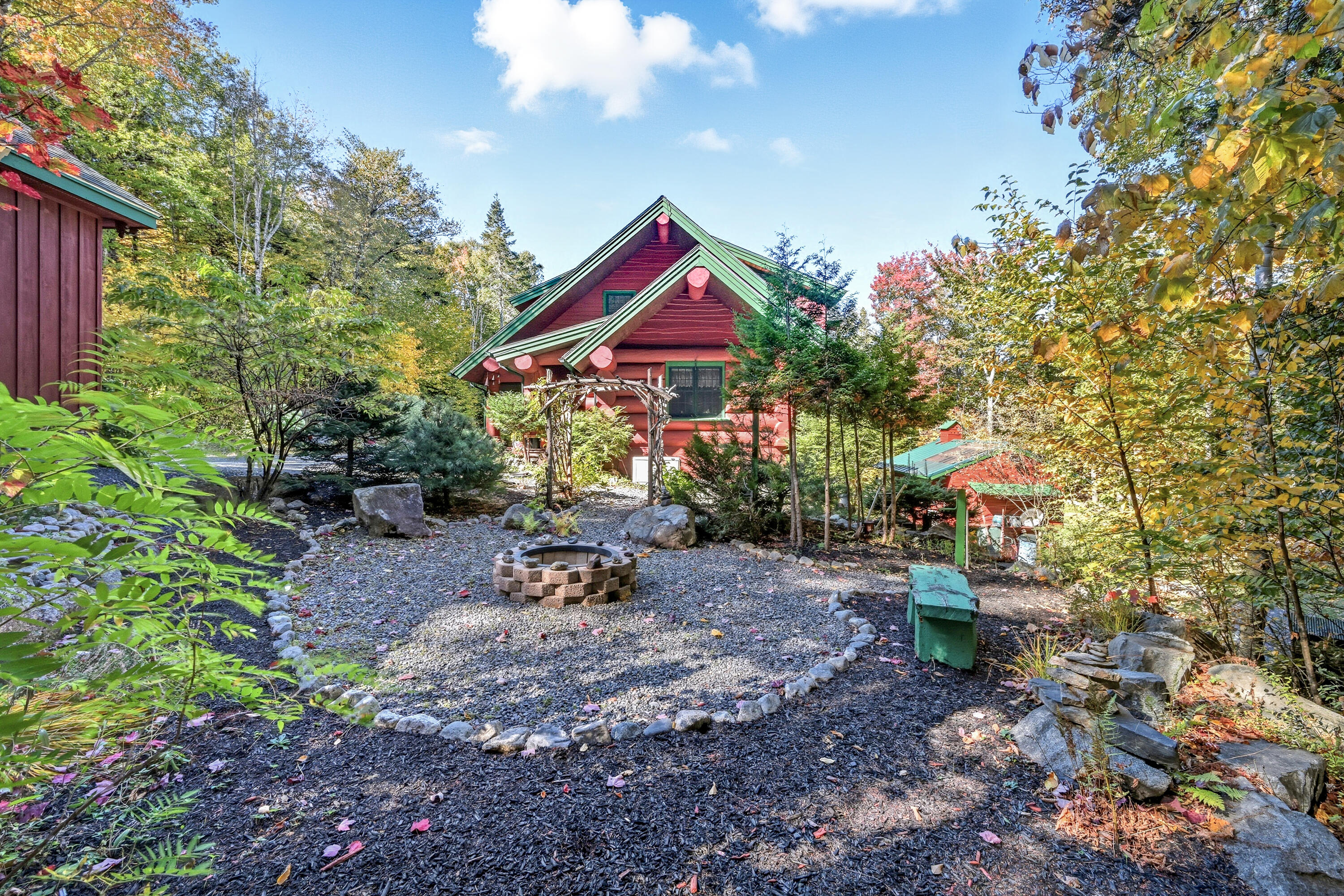 20 Toms Trail Property Photo 13