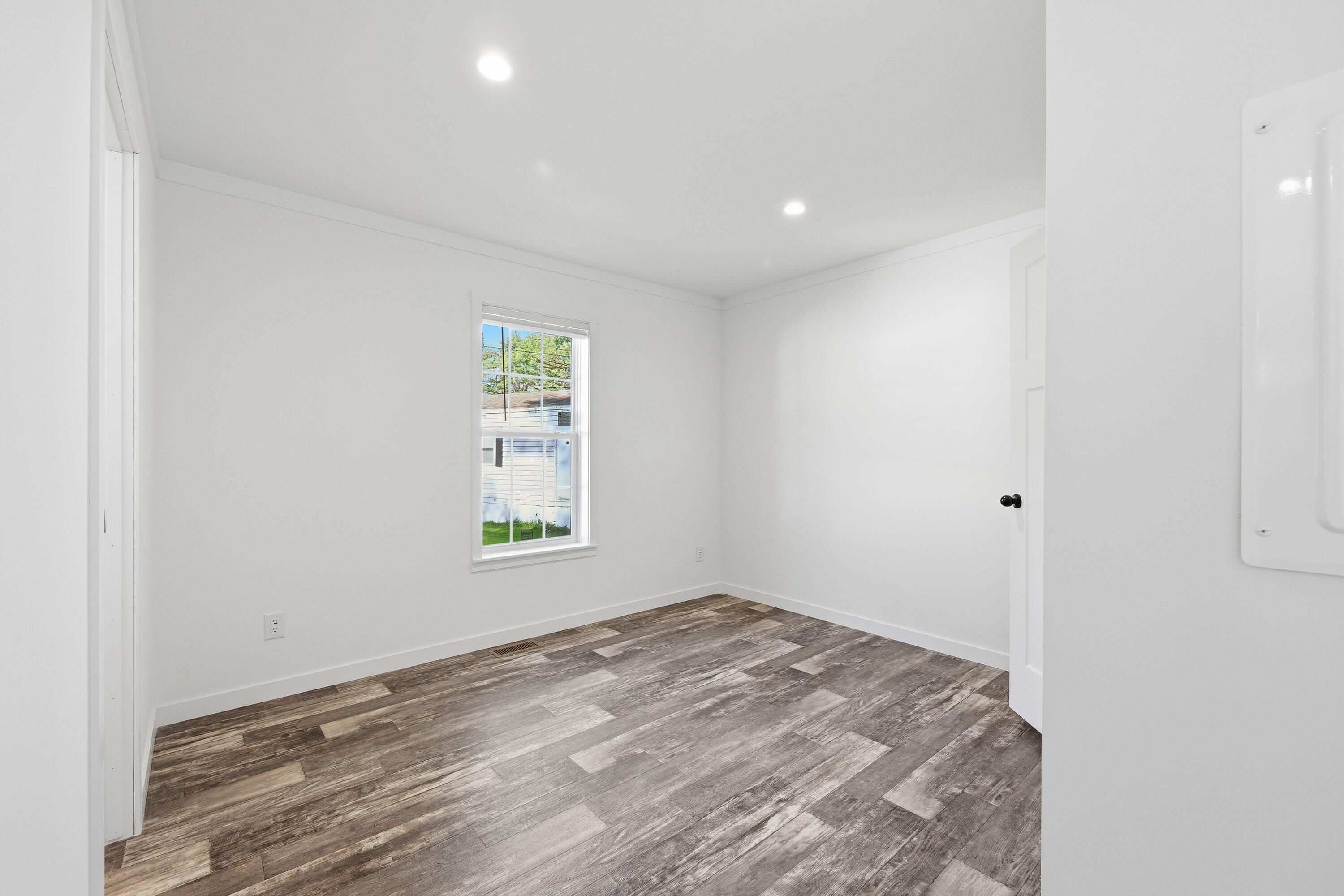 46 Victoria Drive Property Photo 6