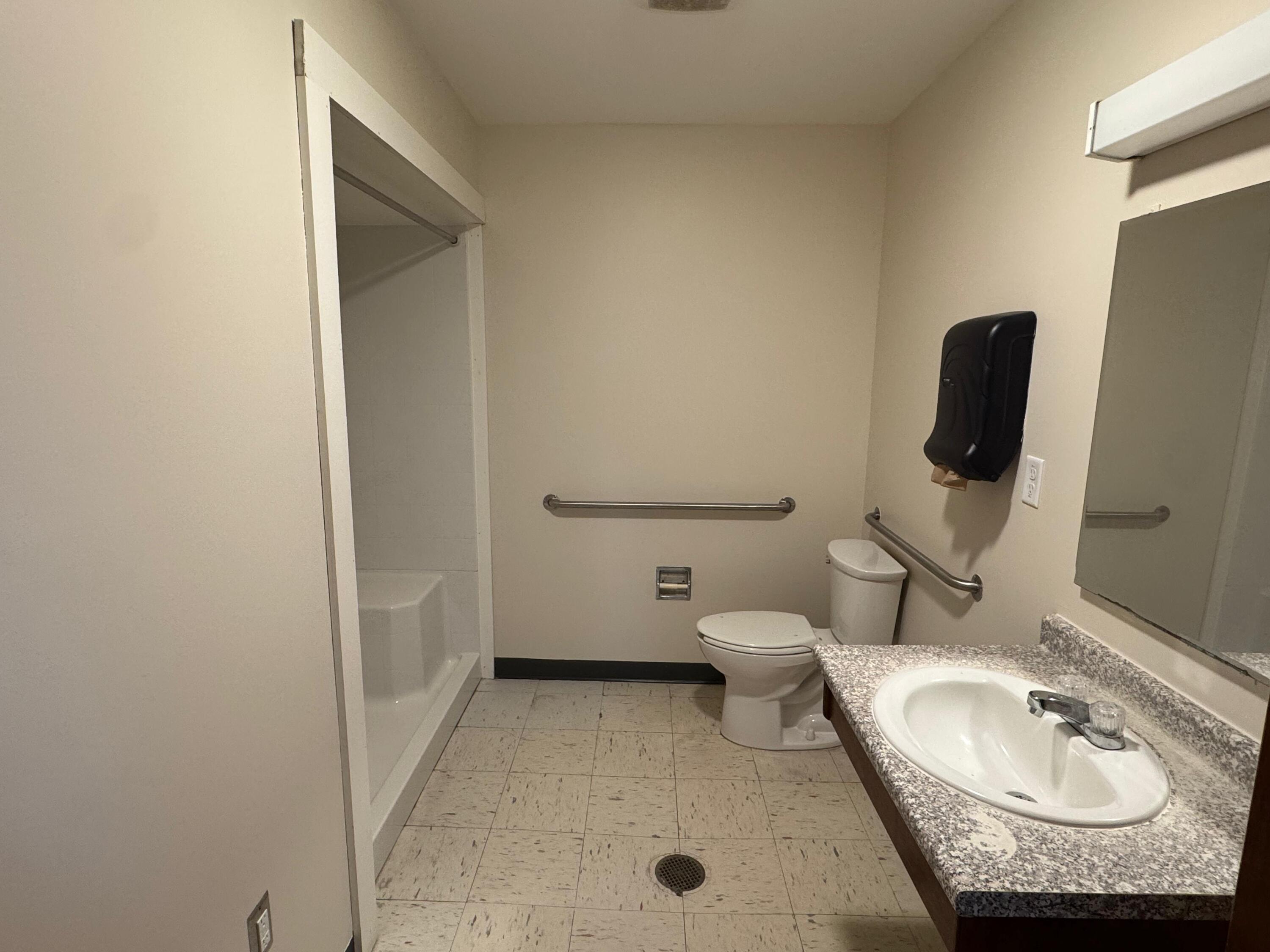 8 Wesleyan Street Property Photo 20