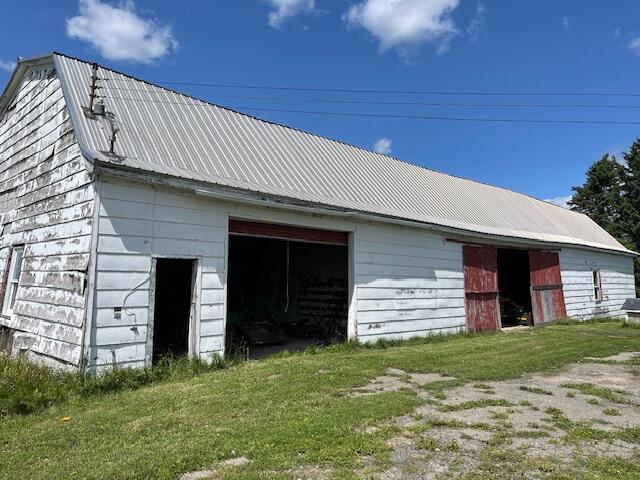 1300 Van Buren Road Property Photo 7