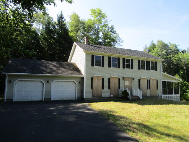 55 Londonderry Lane Property Photo 3