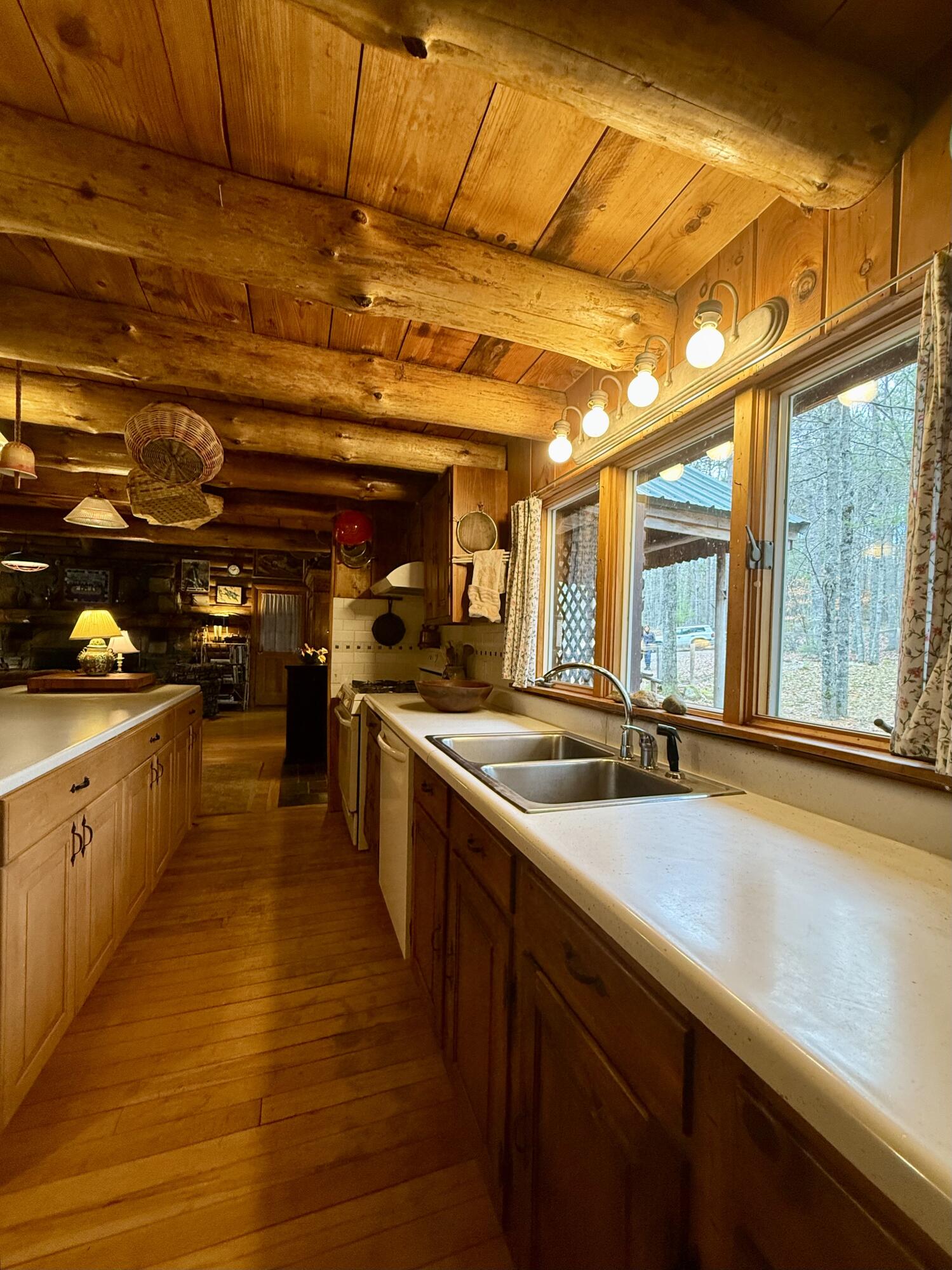 8 Cove Road Property Photo 31