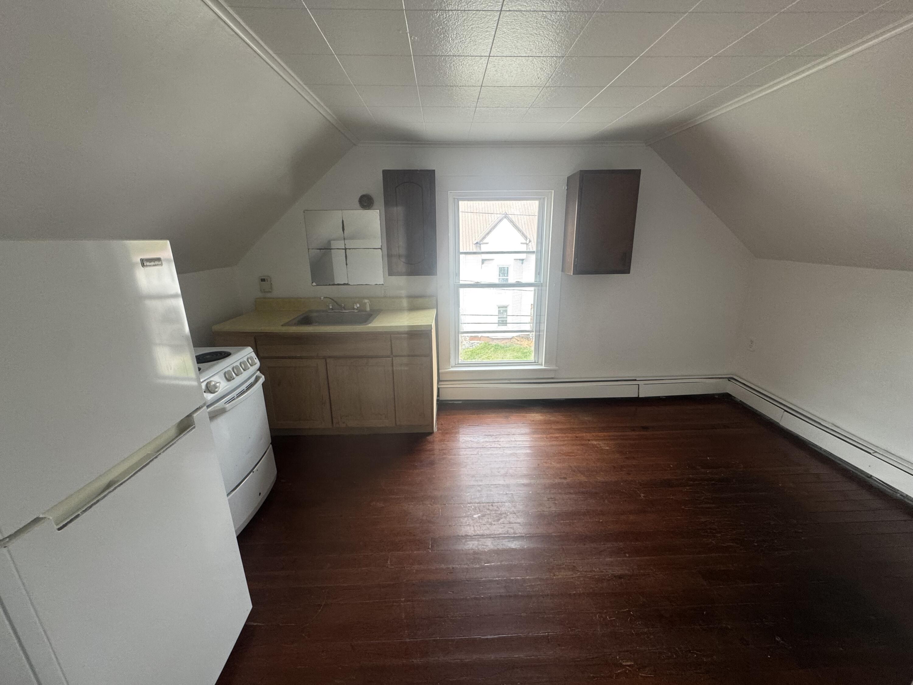 8 High Street Property Photo 11