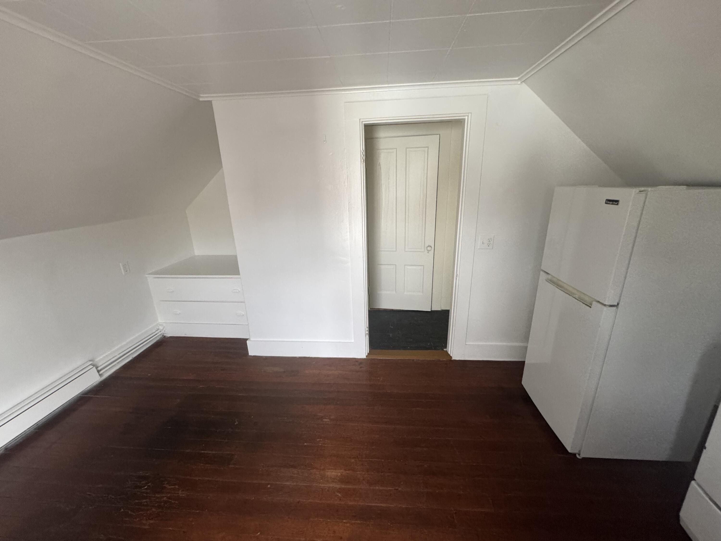 8 High Street Property Photo 14