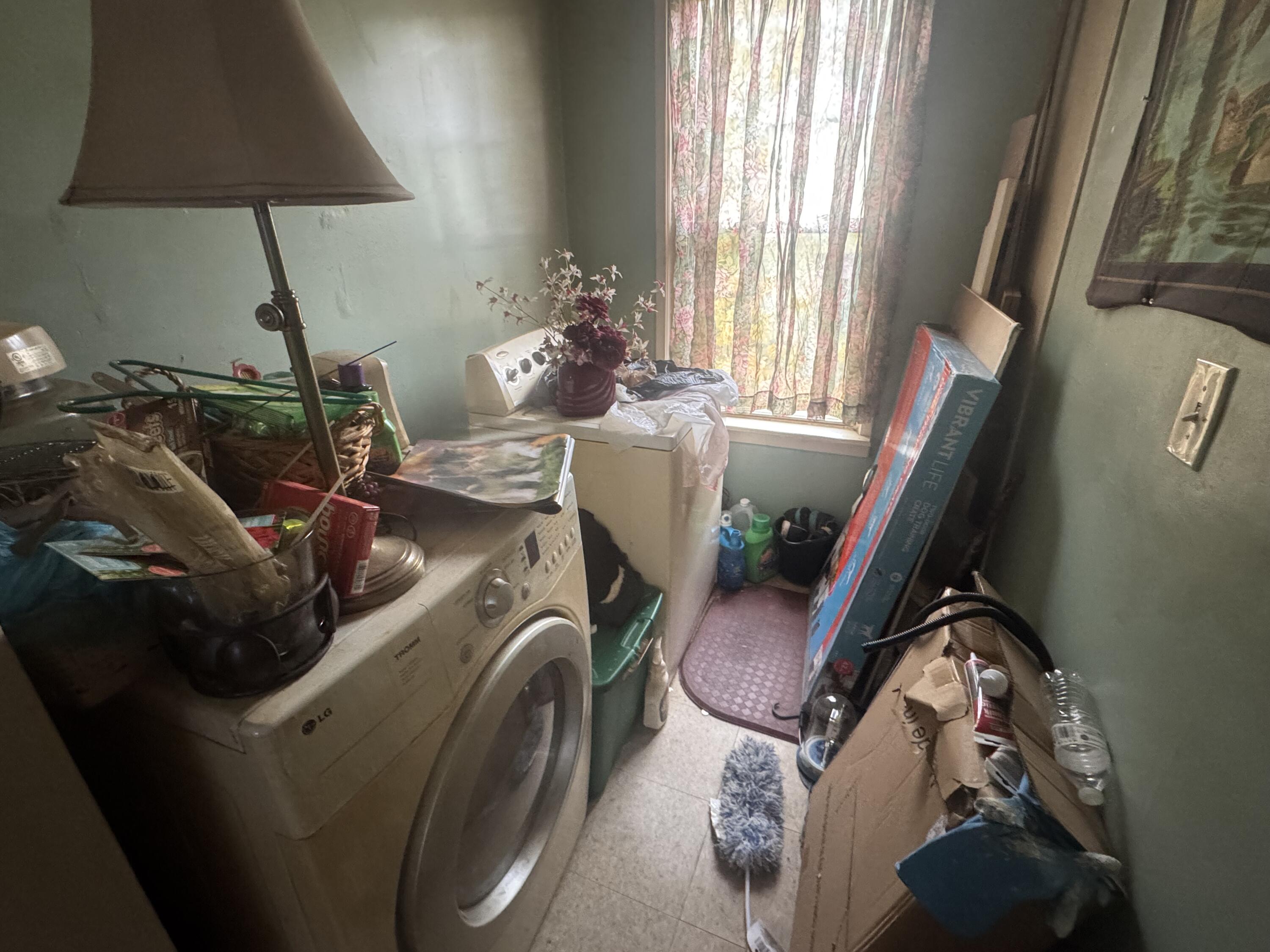 8 High Street Property Photo 25