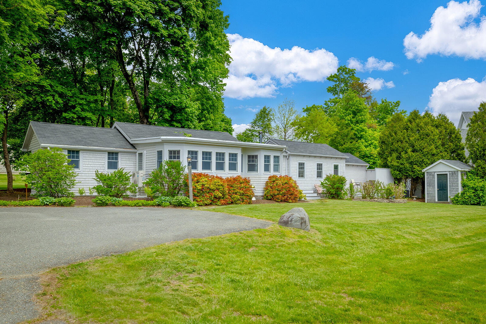 6 Gilpatrick Lane Property Photo 2