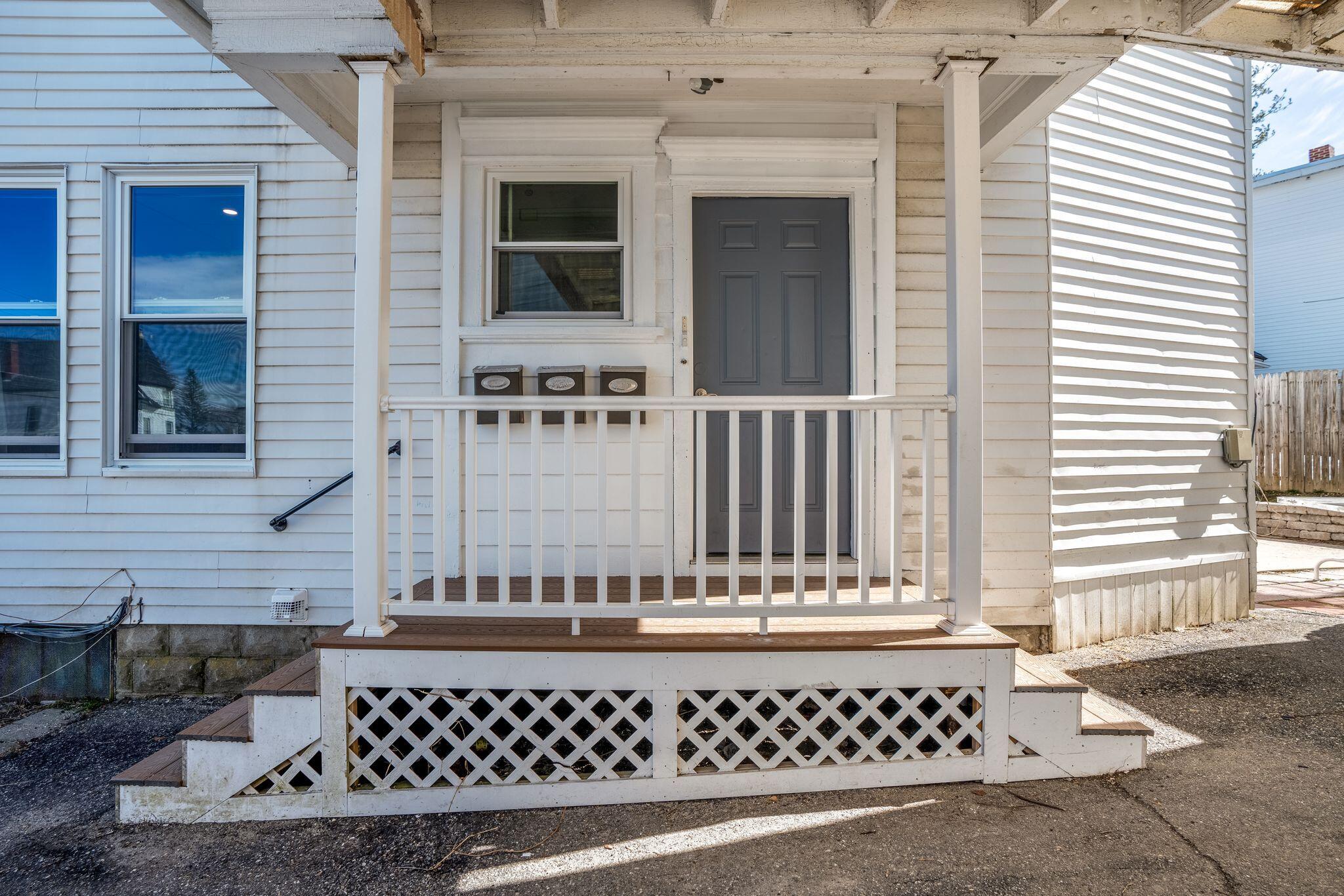 279 Pine Street Property Photo 8