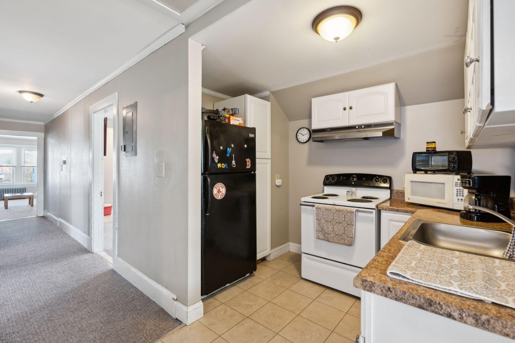 279 Pine Street Property Photo 12