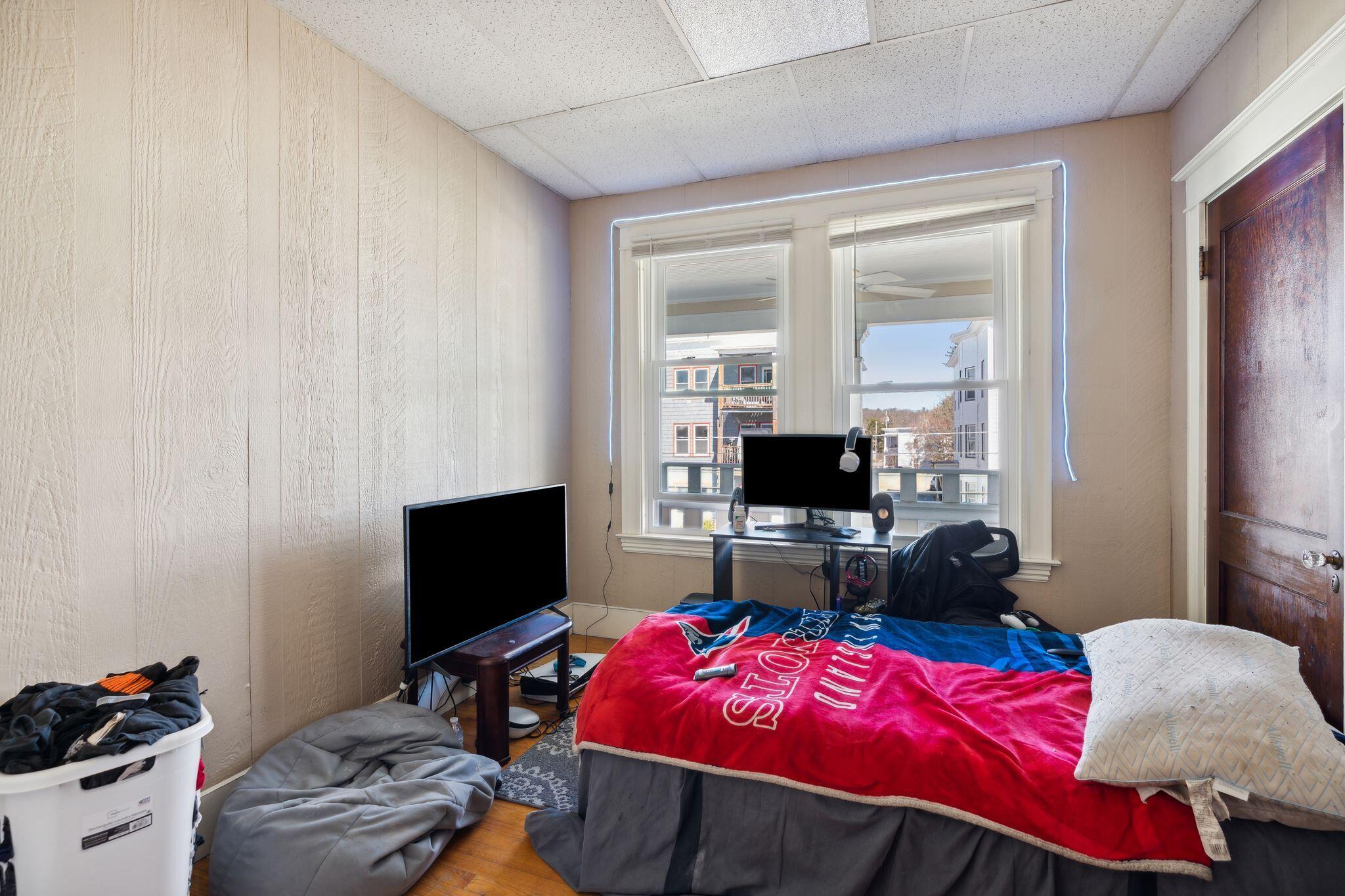 279 Pine Street Property Photo 30