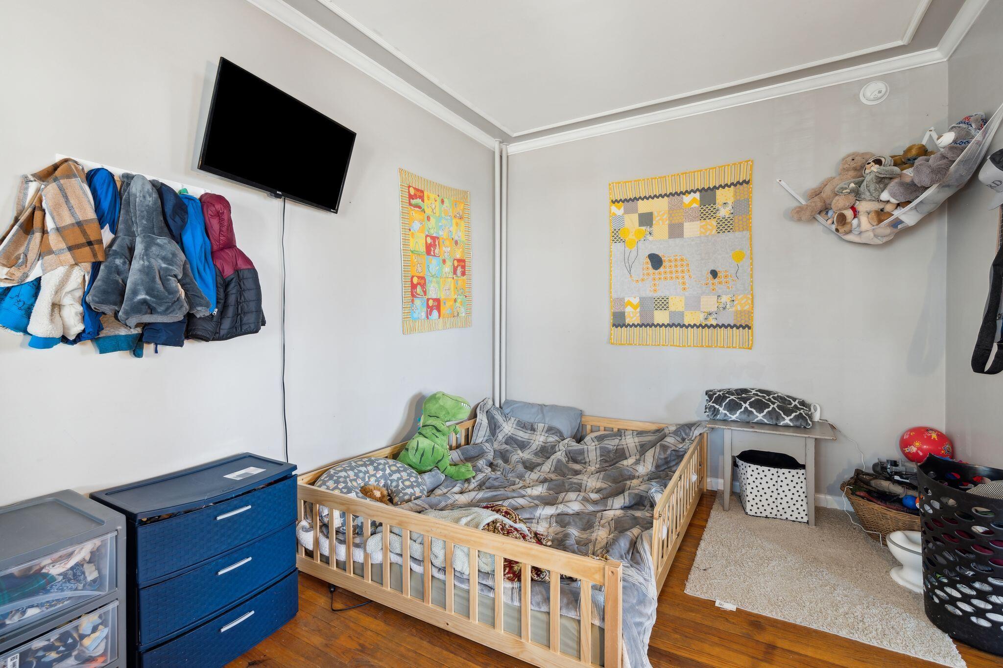 279 Pine Street Property Photo 42