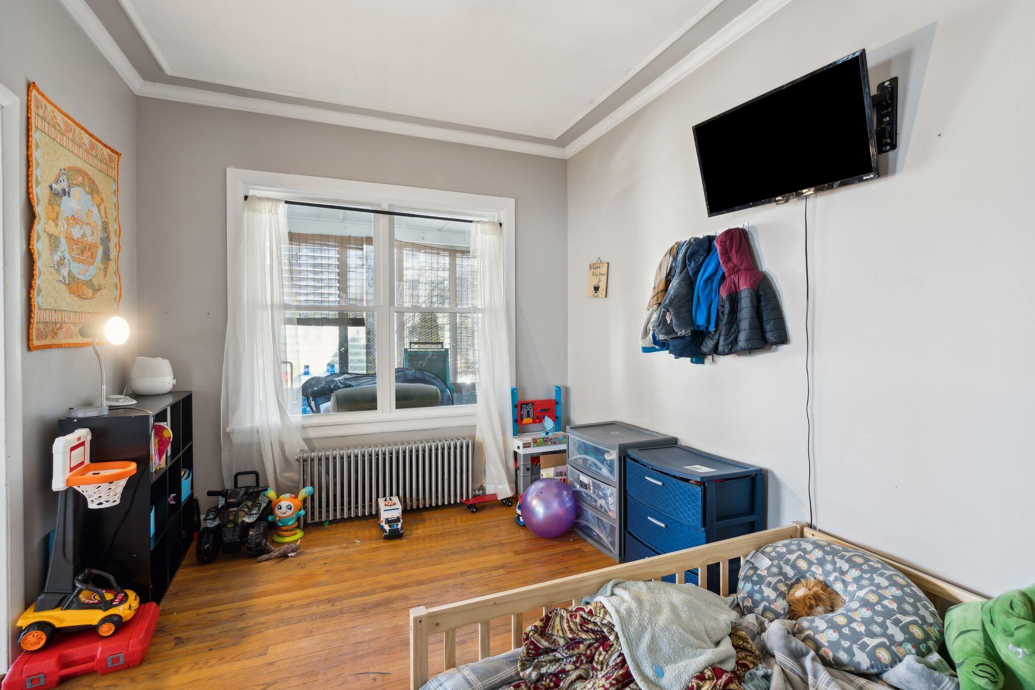 279 Pine Street Property Photo 43