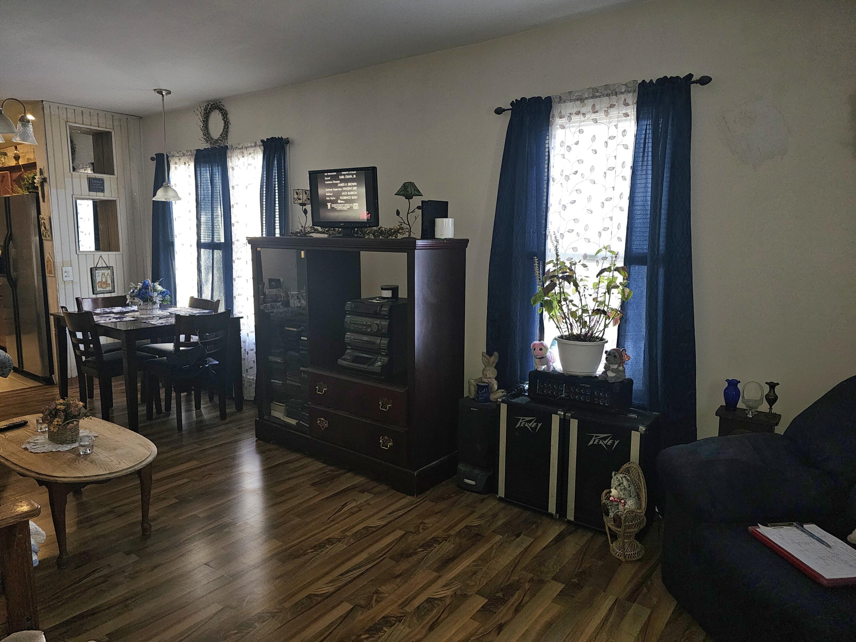 234 Knox Street Property Photo 6