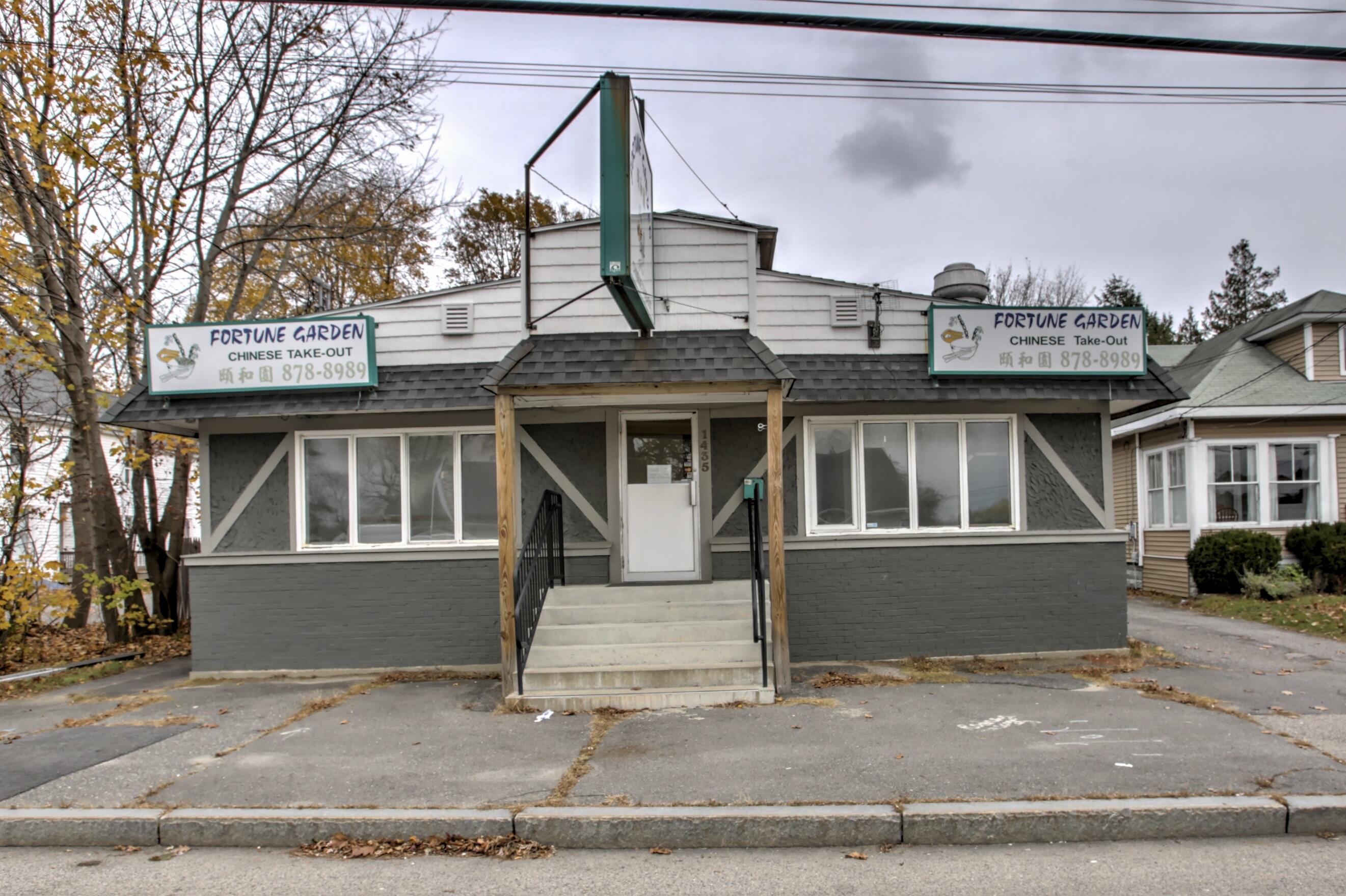 1435 Forest Avenue Property Photo 1