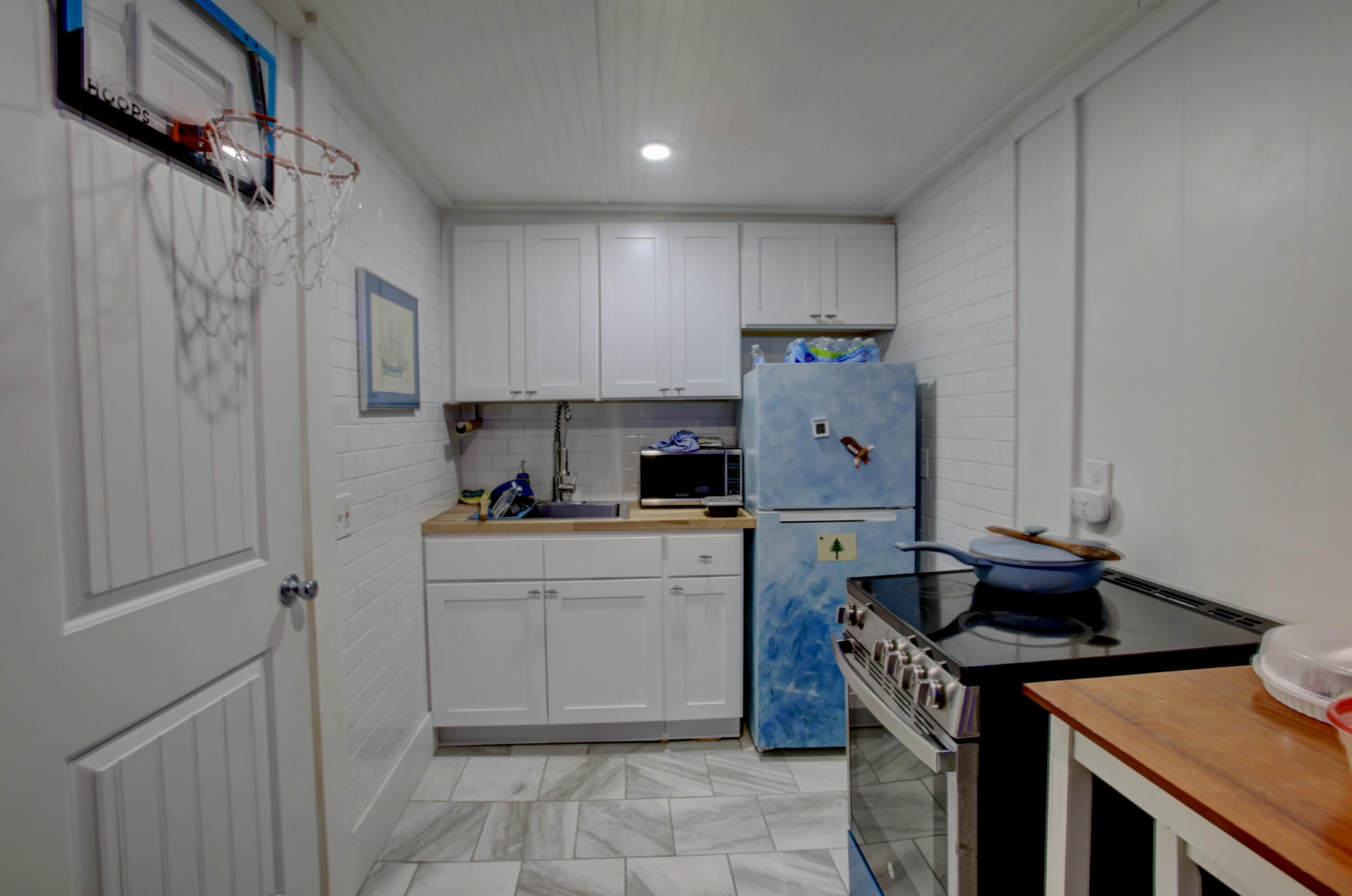 1435 Forest Avenue Property Photo 15