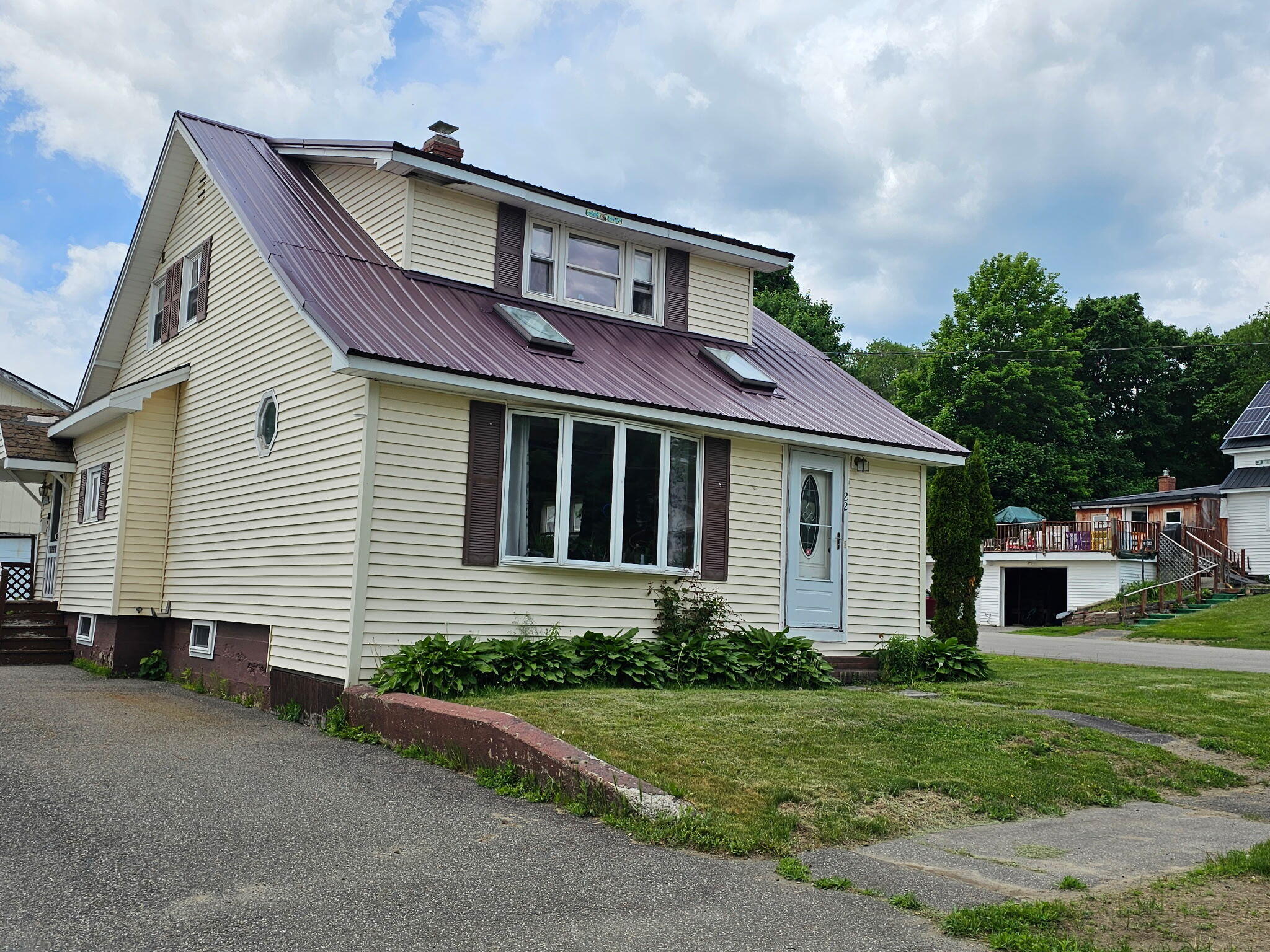 22 Pine Street Property Photo 1