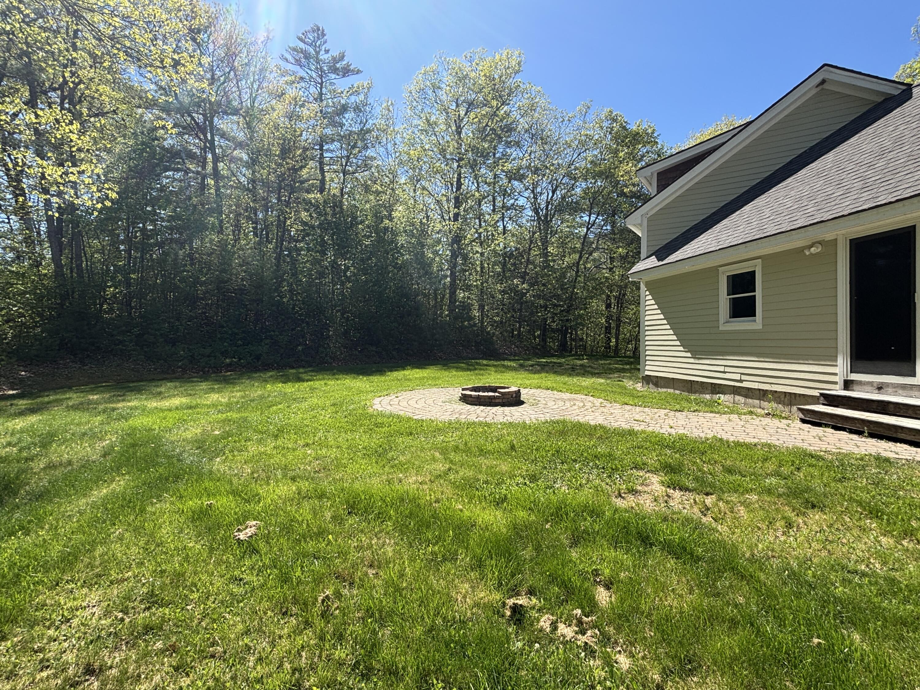 1686 North Road Property Photo 3