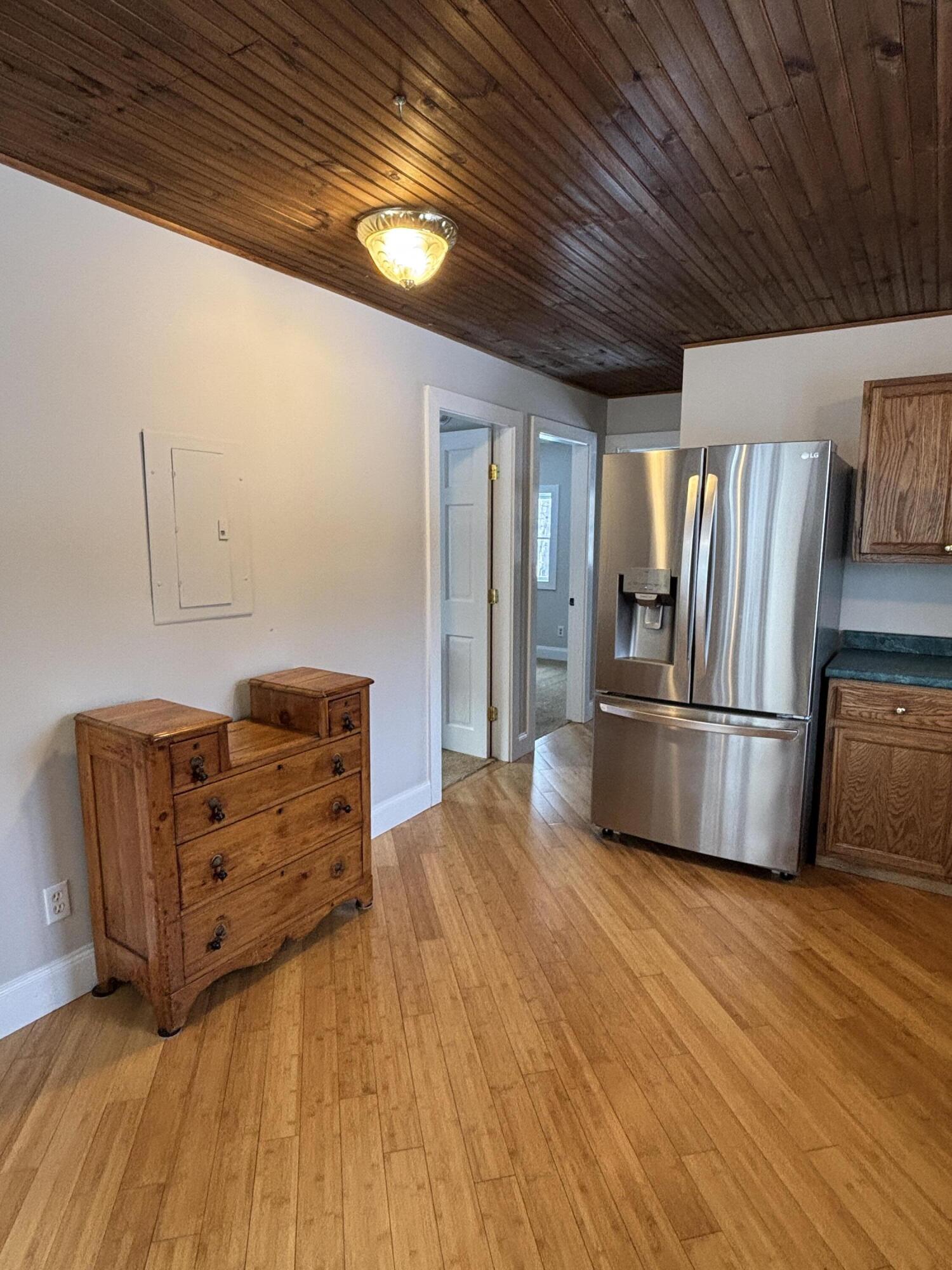 1686 North Road Property Photo 13