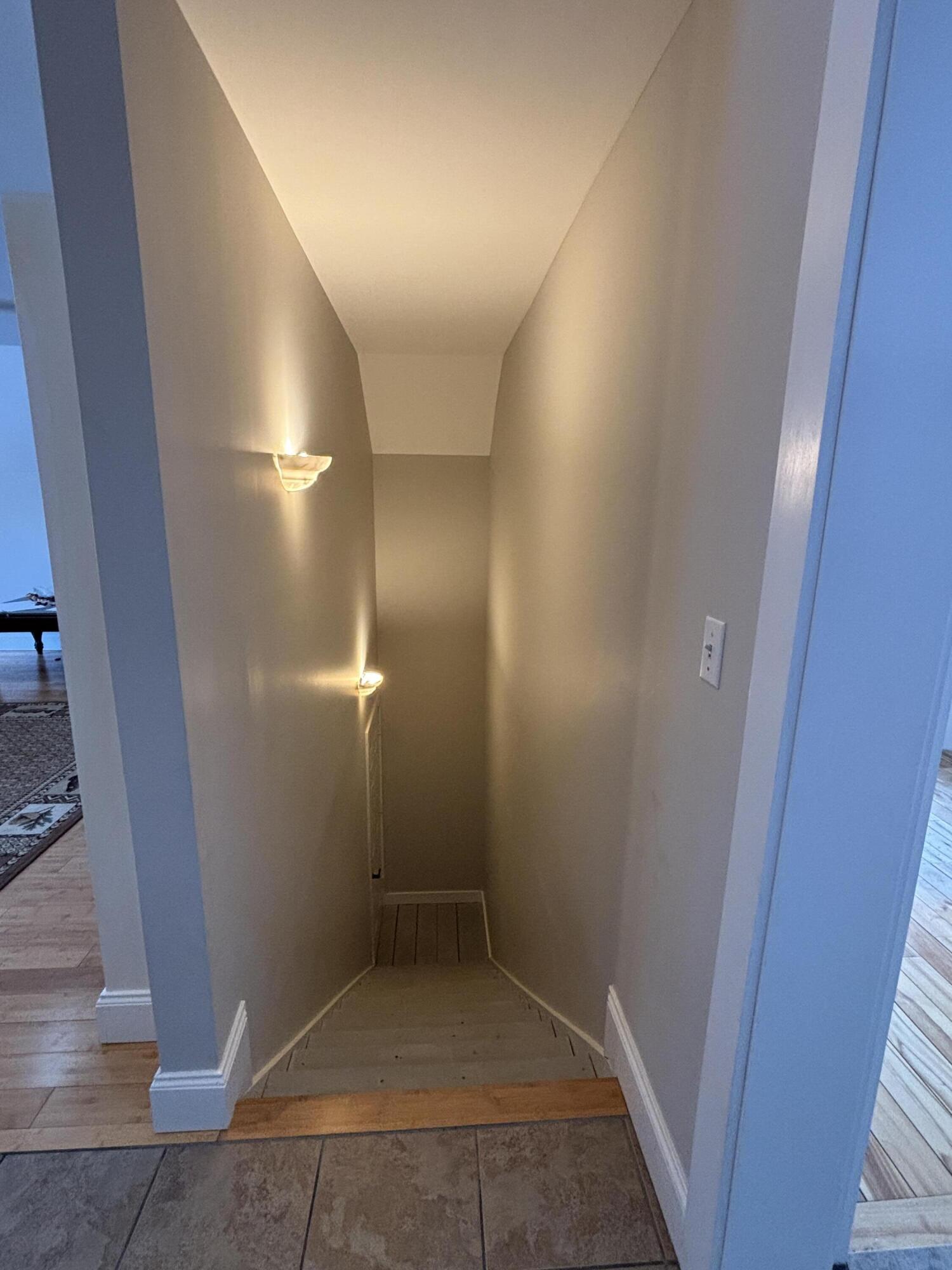 1686 North Road Property Photo 32