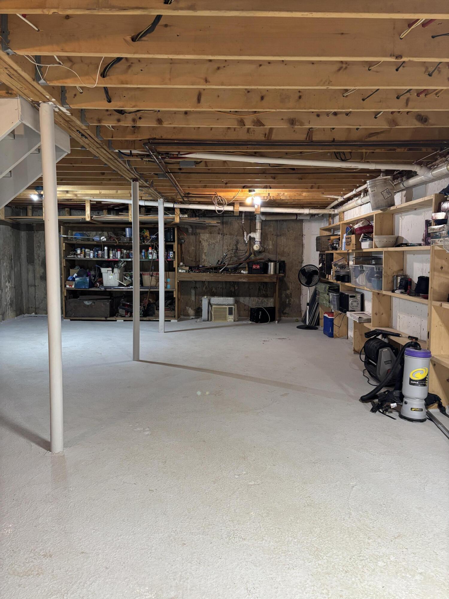 1686 North Road Property Photo 37