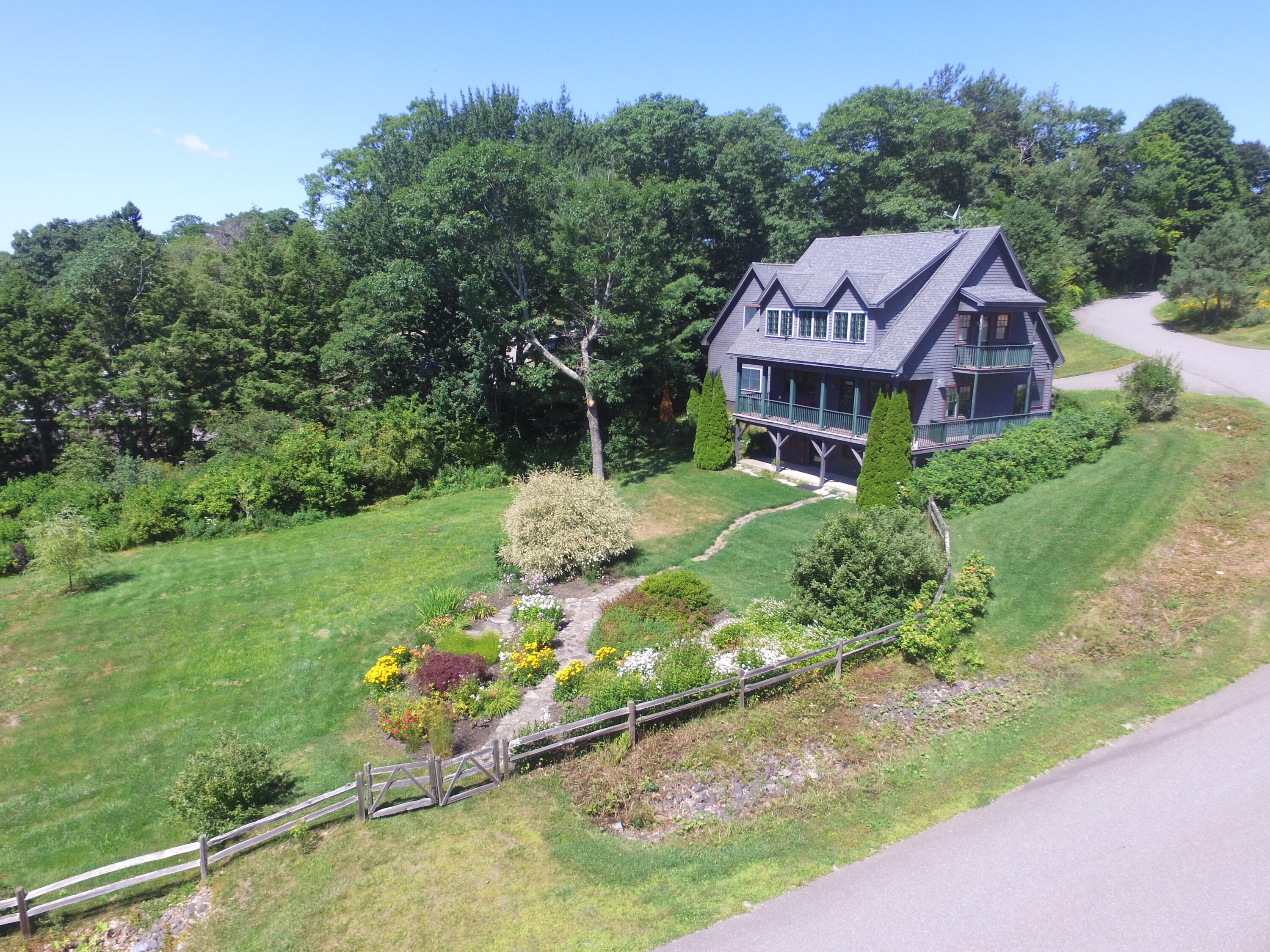 11 Treat Street Property Photo 73