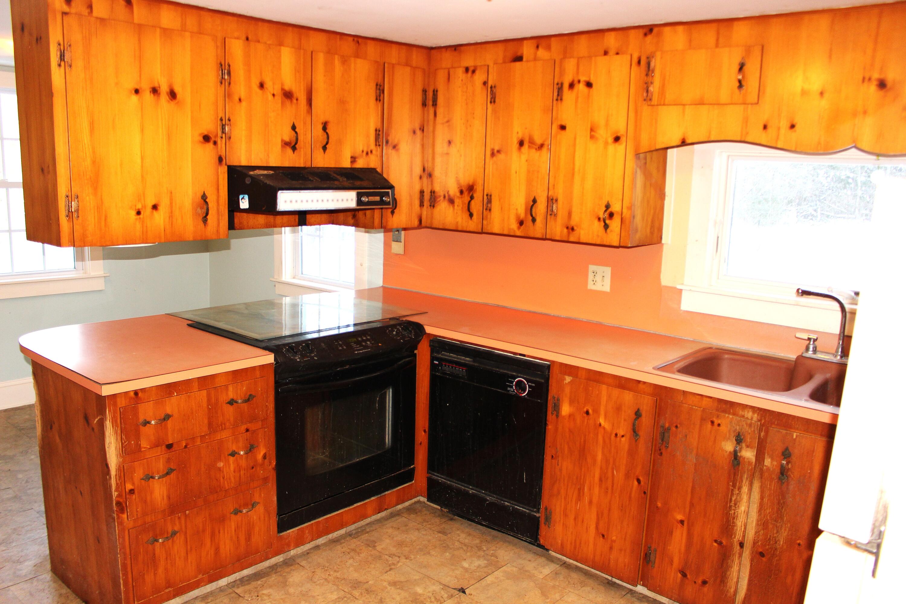 810 Rockland Street Property Photo 16