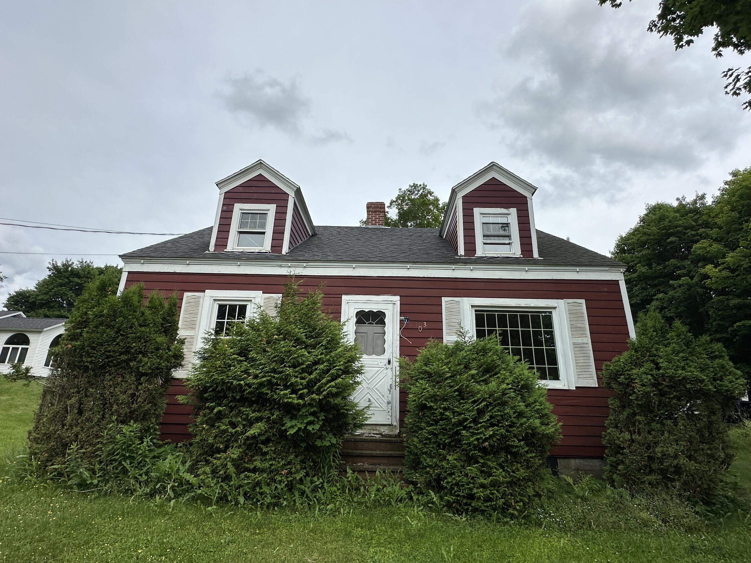 103 Pleasant Street Property Photo 2