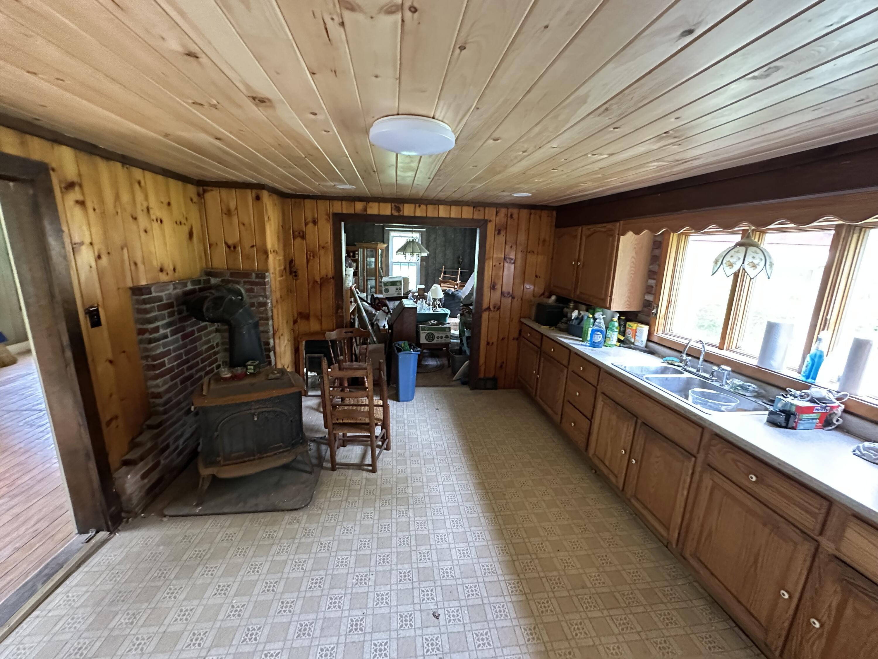 103 Pleasant Street Property Photo 44