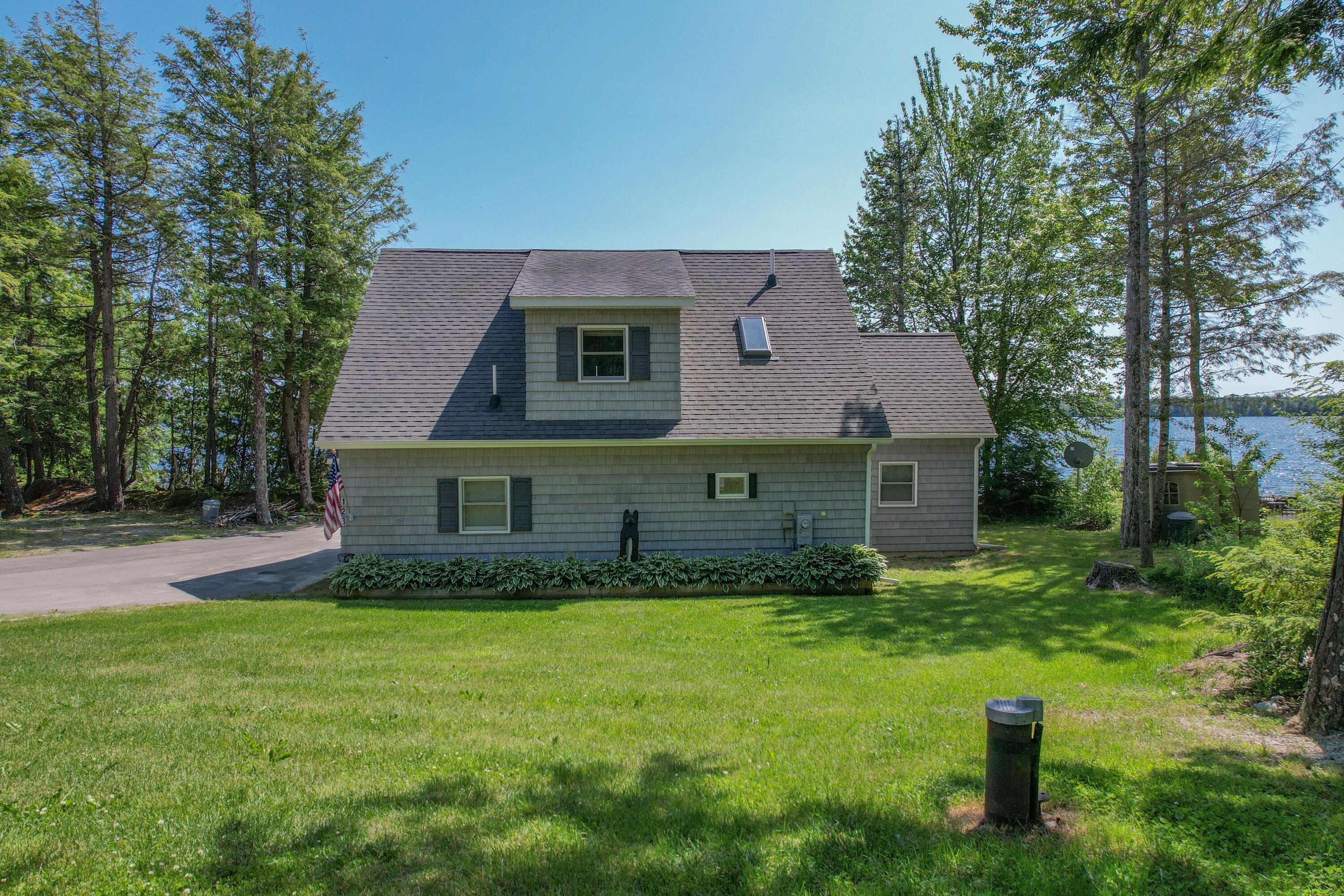 123 Estes Way Property Photo 6