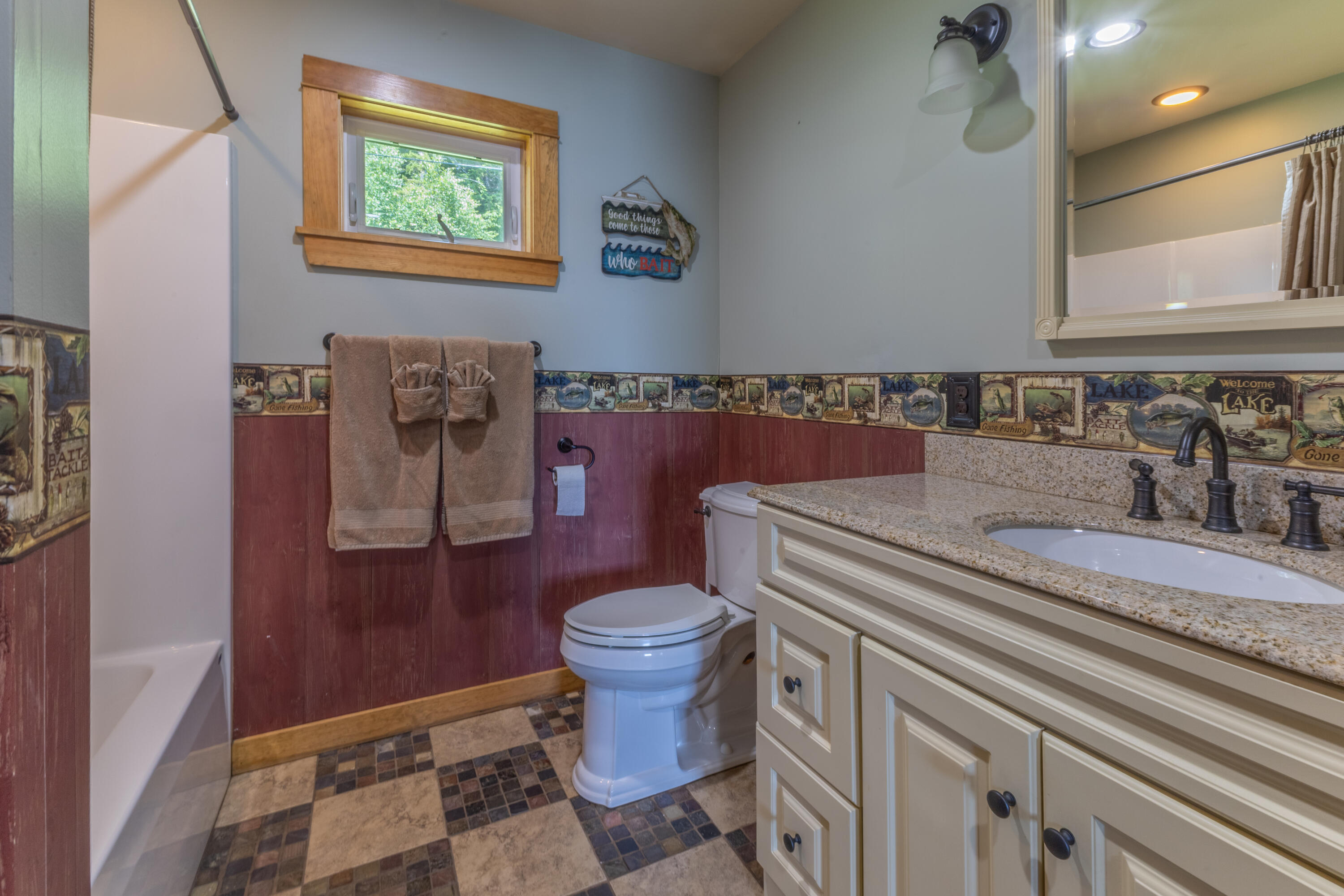 123 Estes Way Property Photo 22