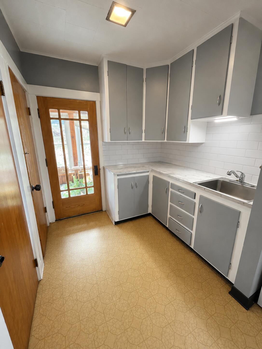 61 Washington Street Property Photo 10