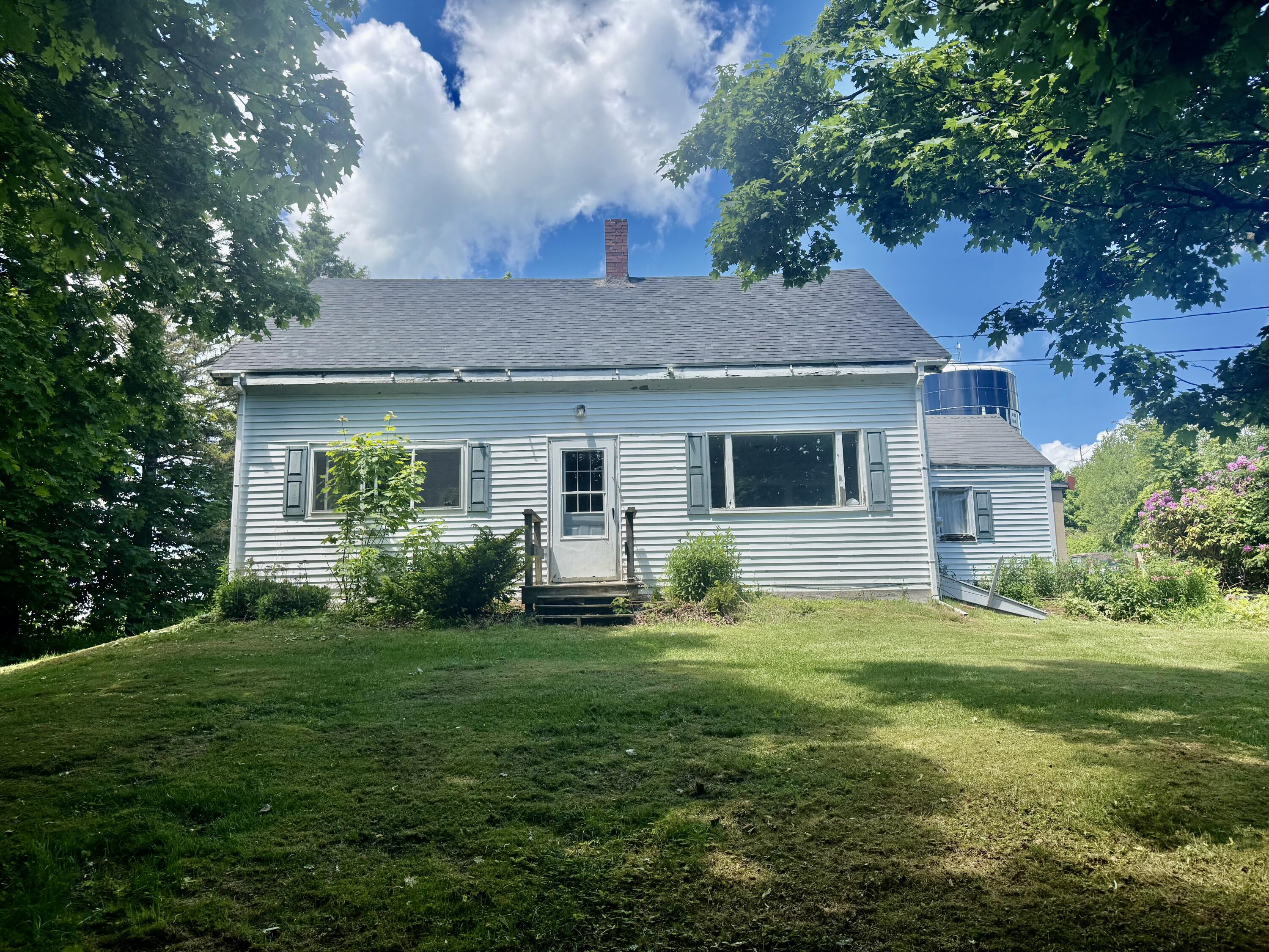 6 Case Drive Property Photo 1