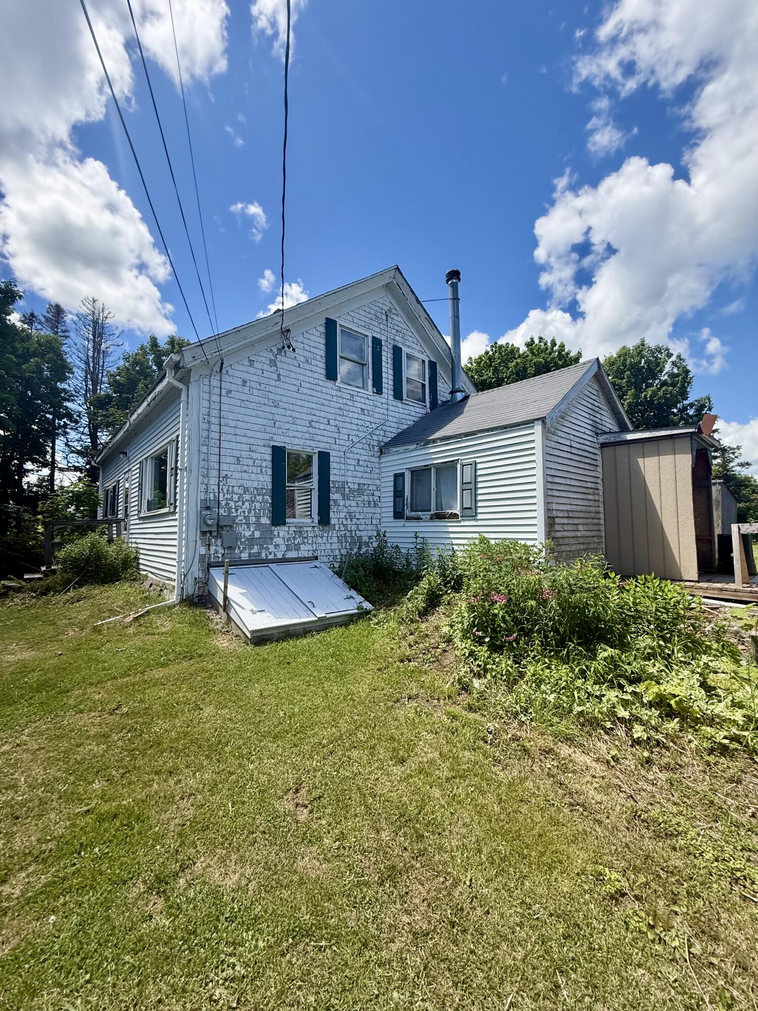 6 Case Drive Property Photo 4