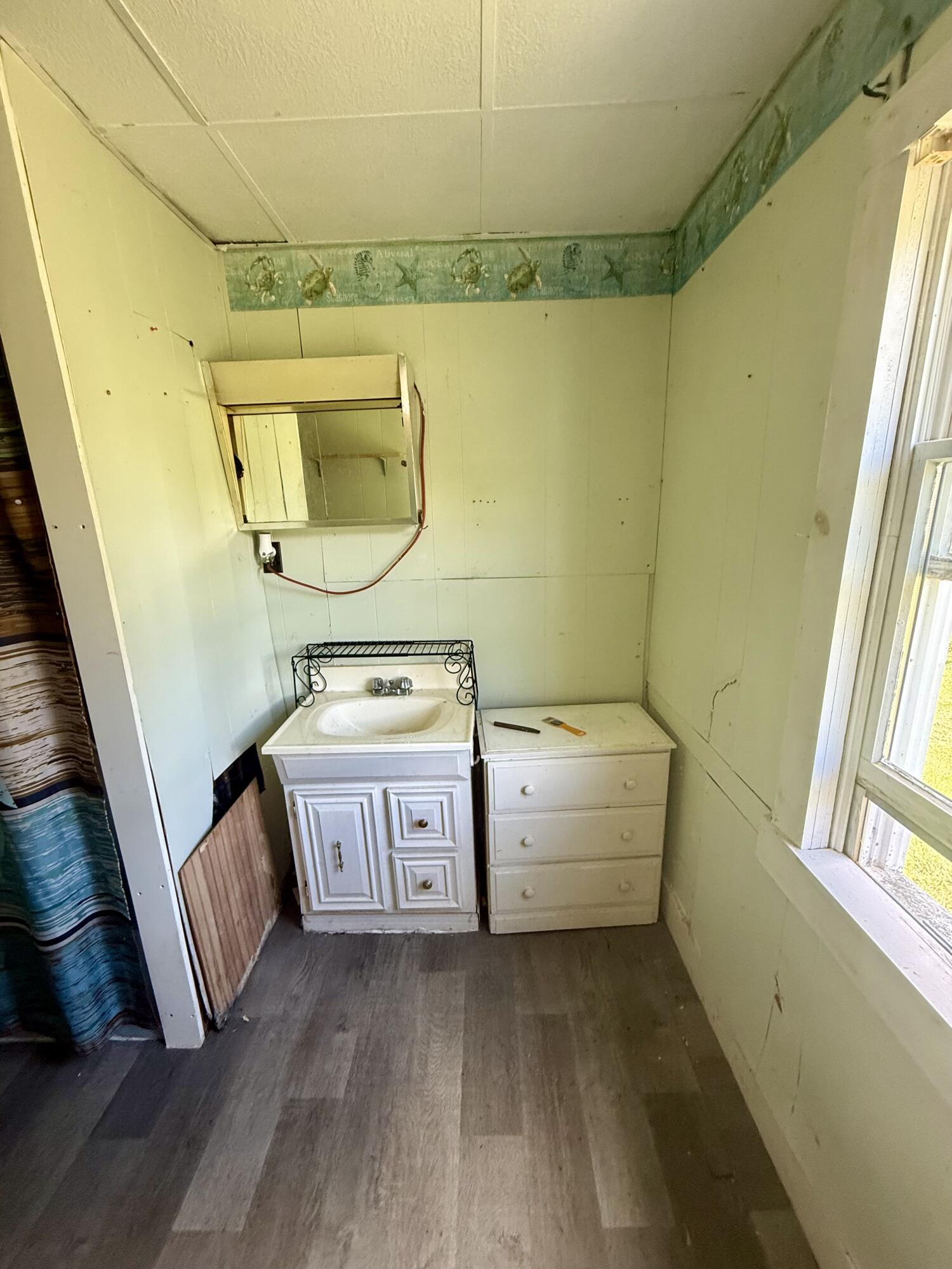 6 Case Drive Property Photo 12