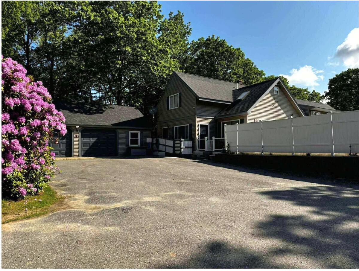 104 N Bend Road Property Photo 3