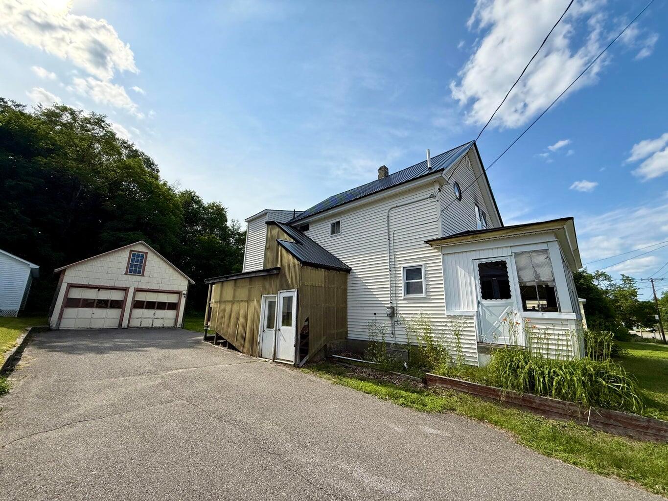 322 Katahdin Avenue Property Photo 2
