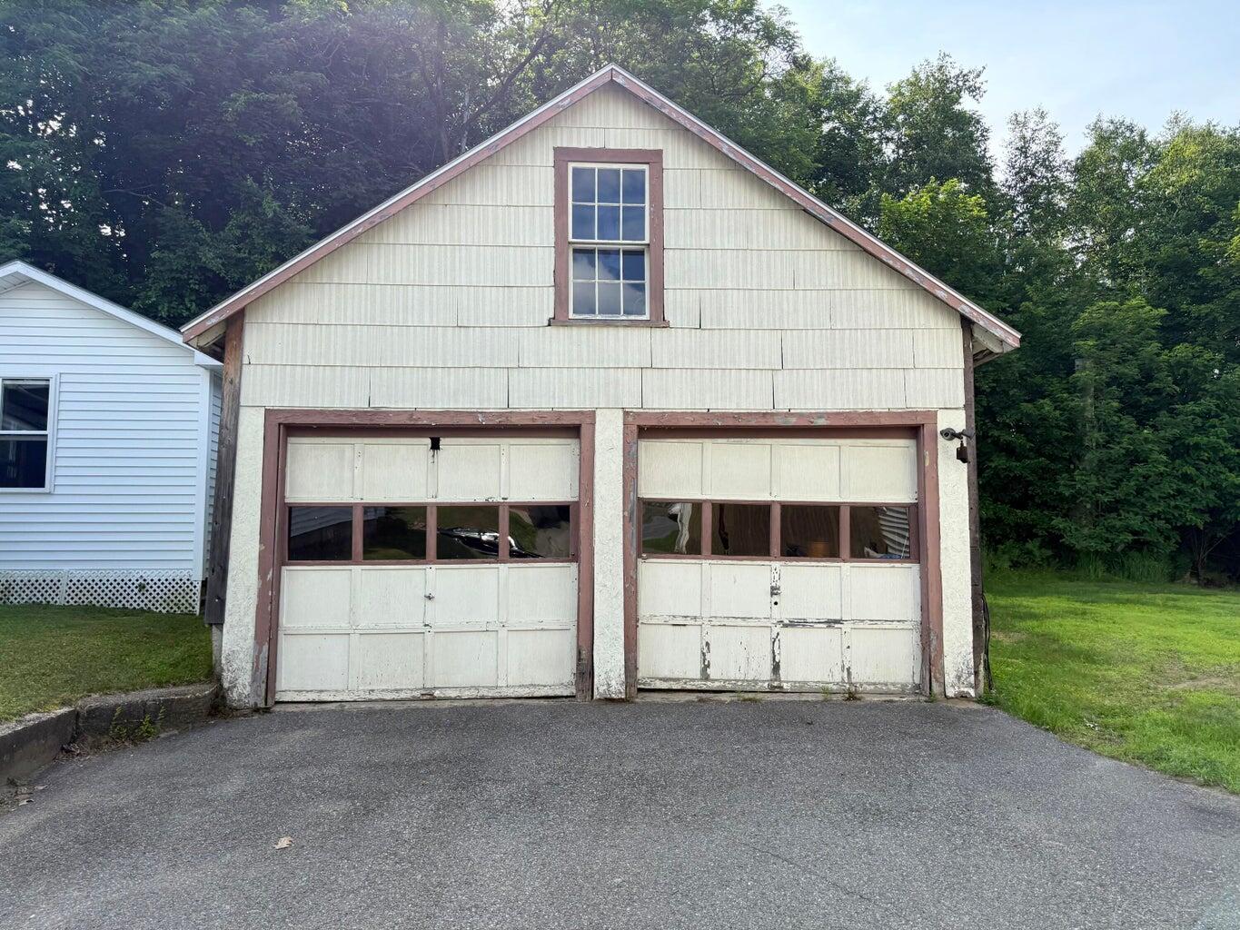 322 Katahdin Avenue Property Photo 3