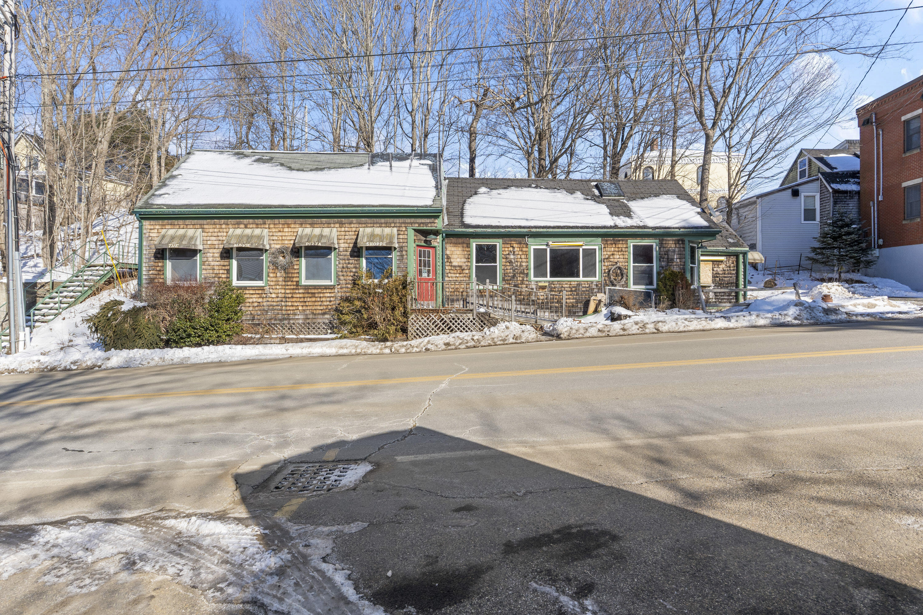 258 Jefferson Street Property Photo 4
